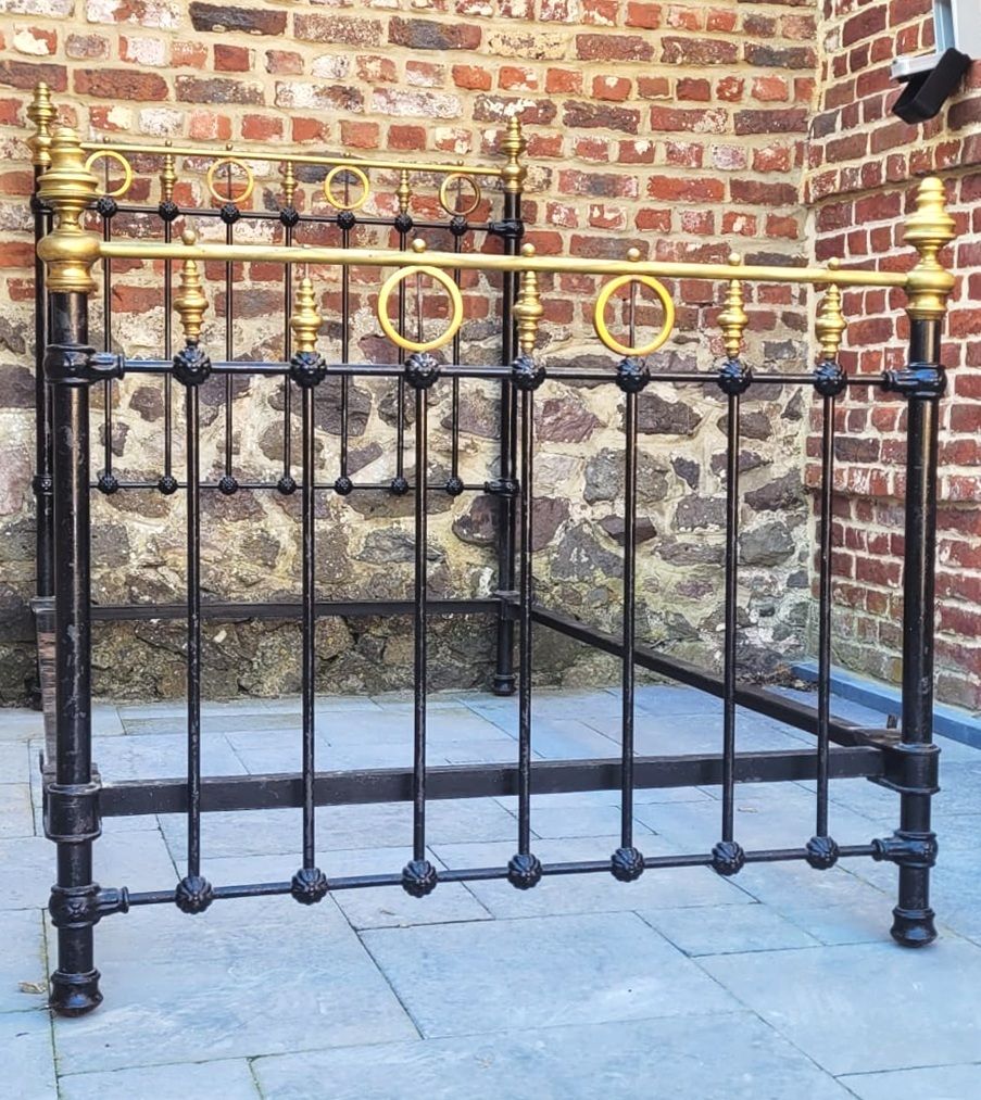 Cast Iron And Copper Bed   Early 20th Century   Missing 3 Balls And 1 Piece Of Copper