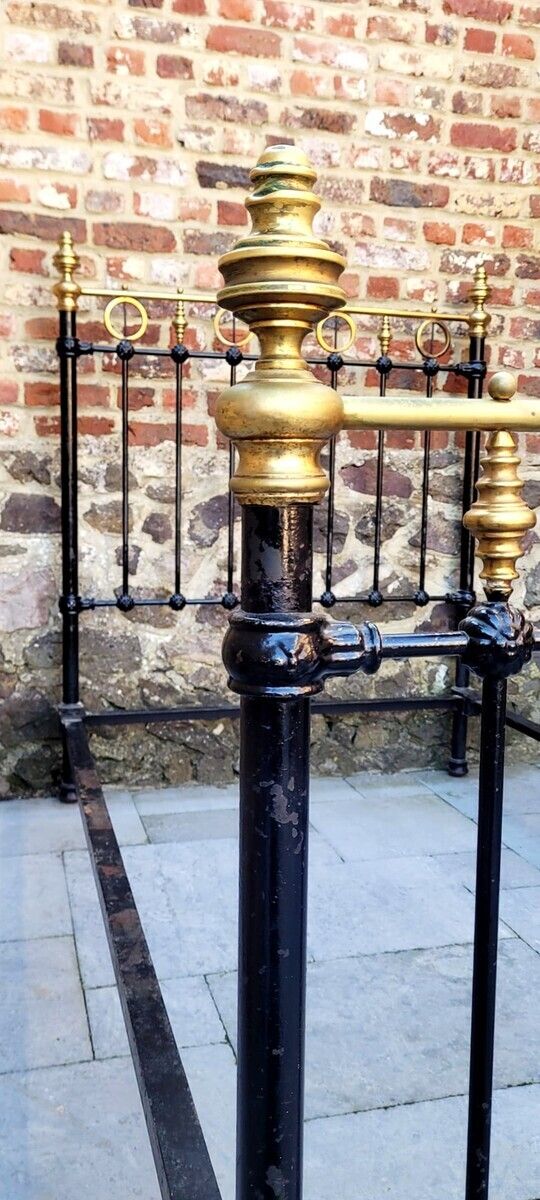 Cast Iron And Copper Bed   Early 20th Century   Missing 3 Balls And 1 Piece Of Copper photo furniture