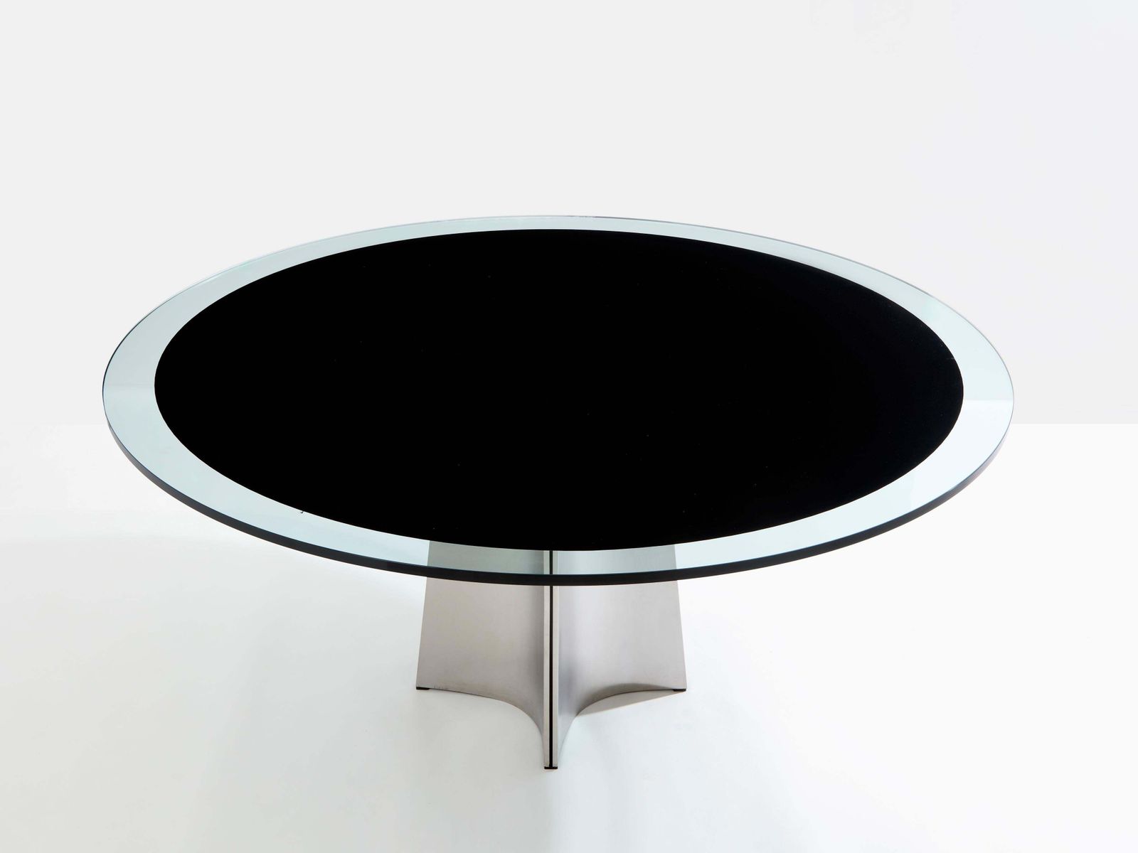 Table à manger Arrmet en acier brossé et verre noir, par Luigi Saccardo, années 1970 photo furniture