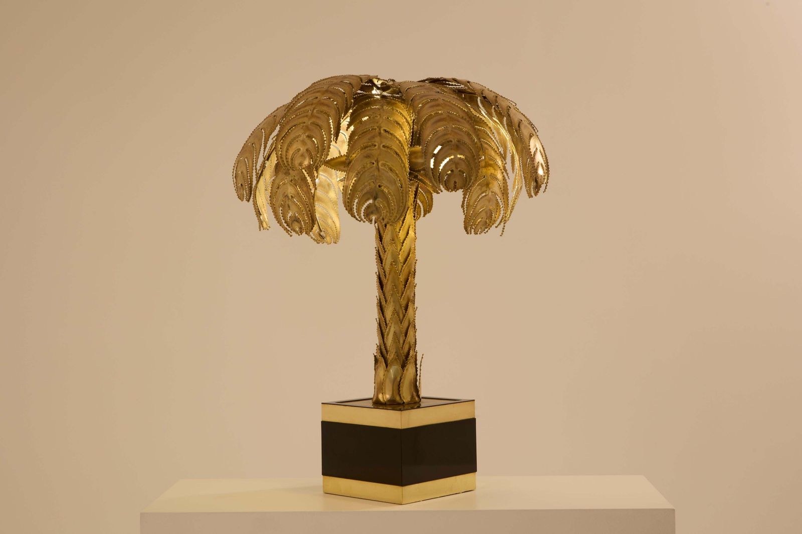 Lampe palmier en laiton Maison Jansen, par Christian Techoueyres, années 1970 photo for sale