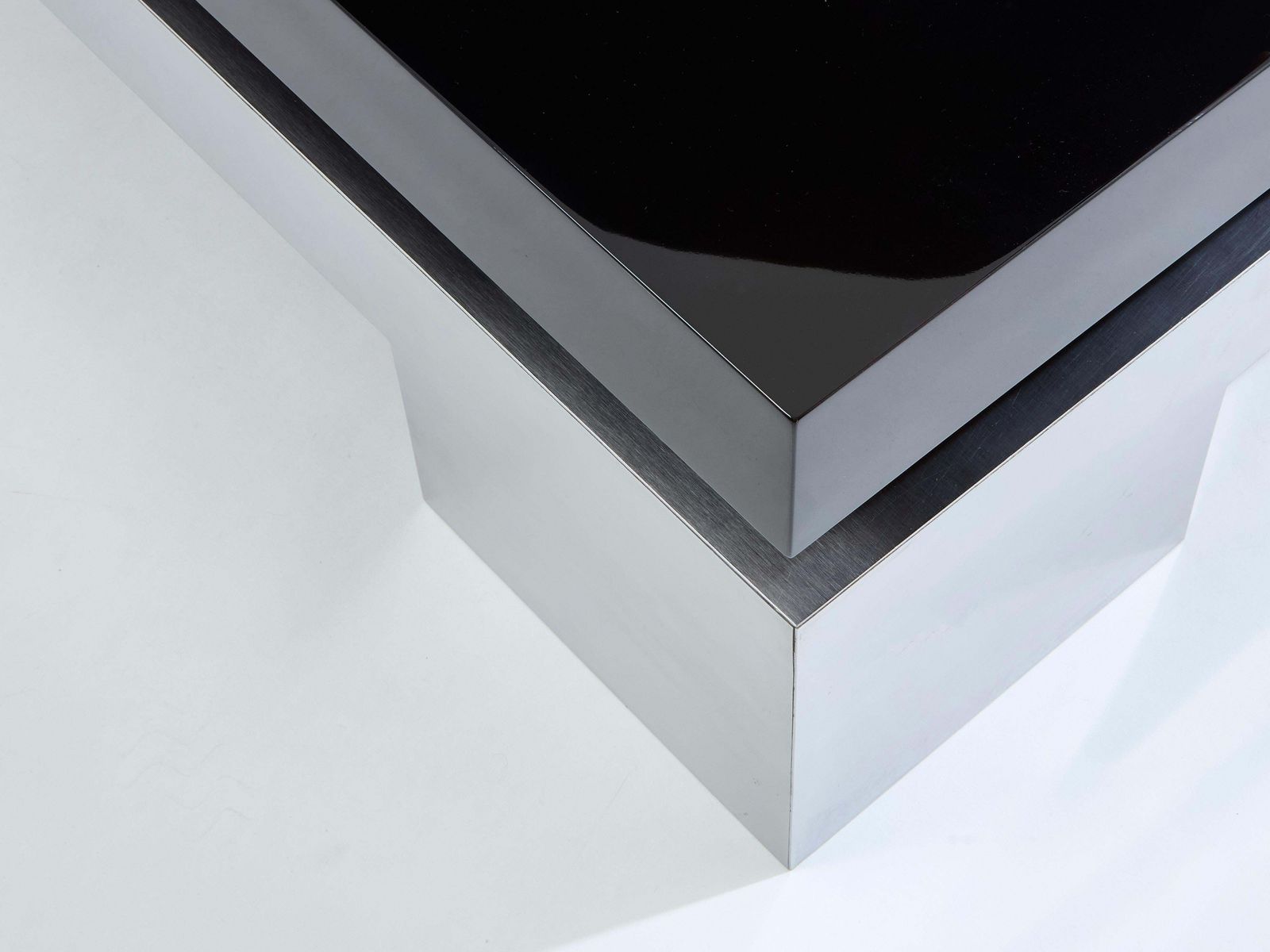 Table basse Nadine Charteret en acier brossé laqué noir, 1972 photo vinterior
