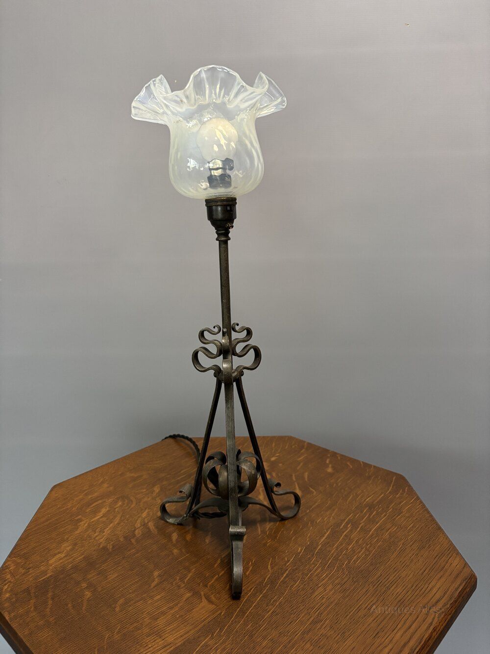 Arts & Crafts Table Lamp, 1910s photo furniture
