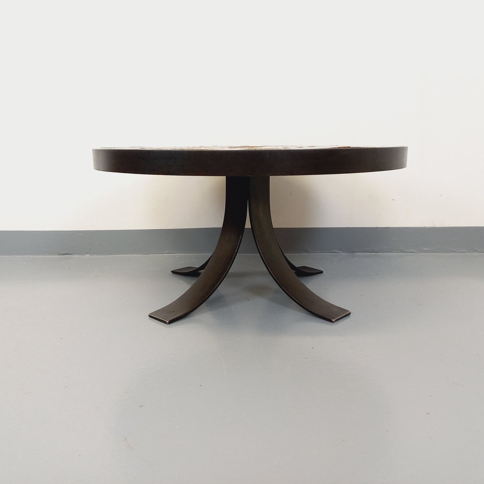 Raymond Corroyez Round Coffee Table In Ceramic And Steel photo vintage