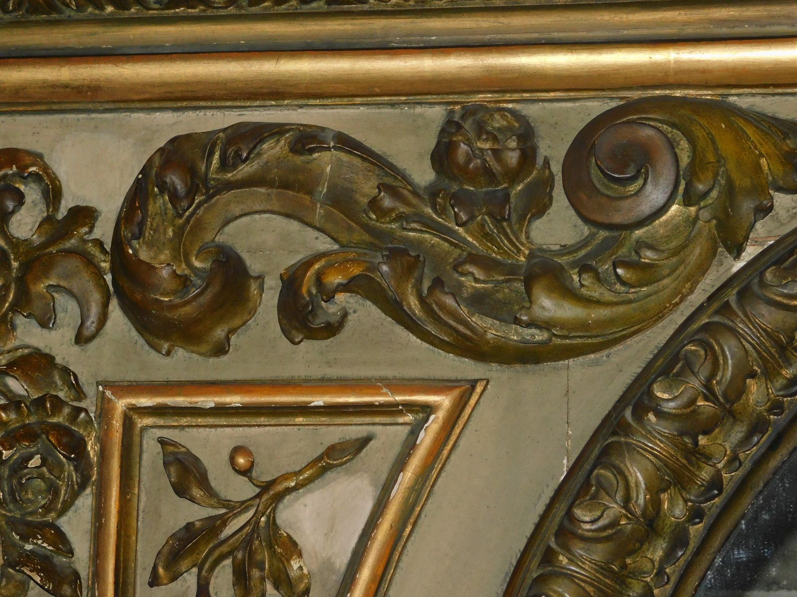 Lacquered Wood Mirror With Rich Carved Carvings, Italy photo buy