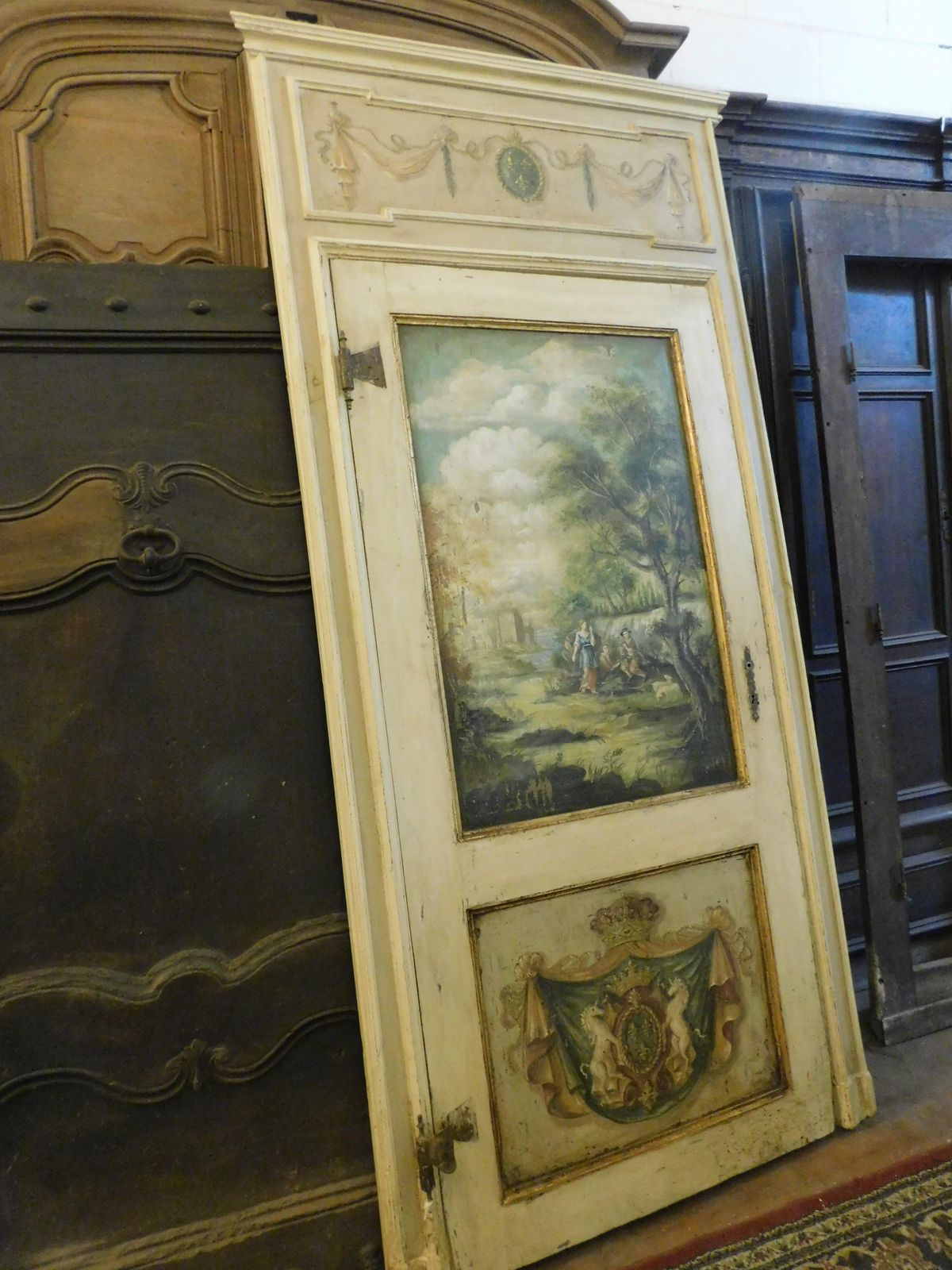 N.2 Richly Painted Solid Wood Doors With High Frame, Italy photo Home Fixtures