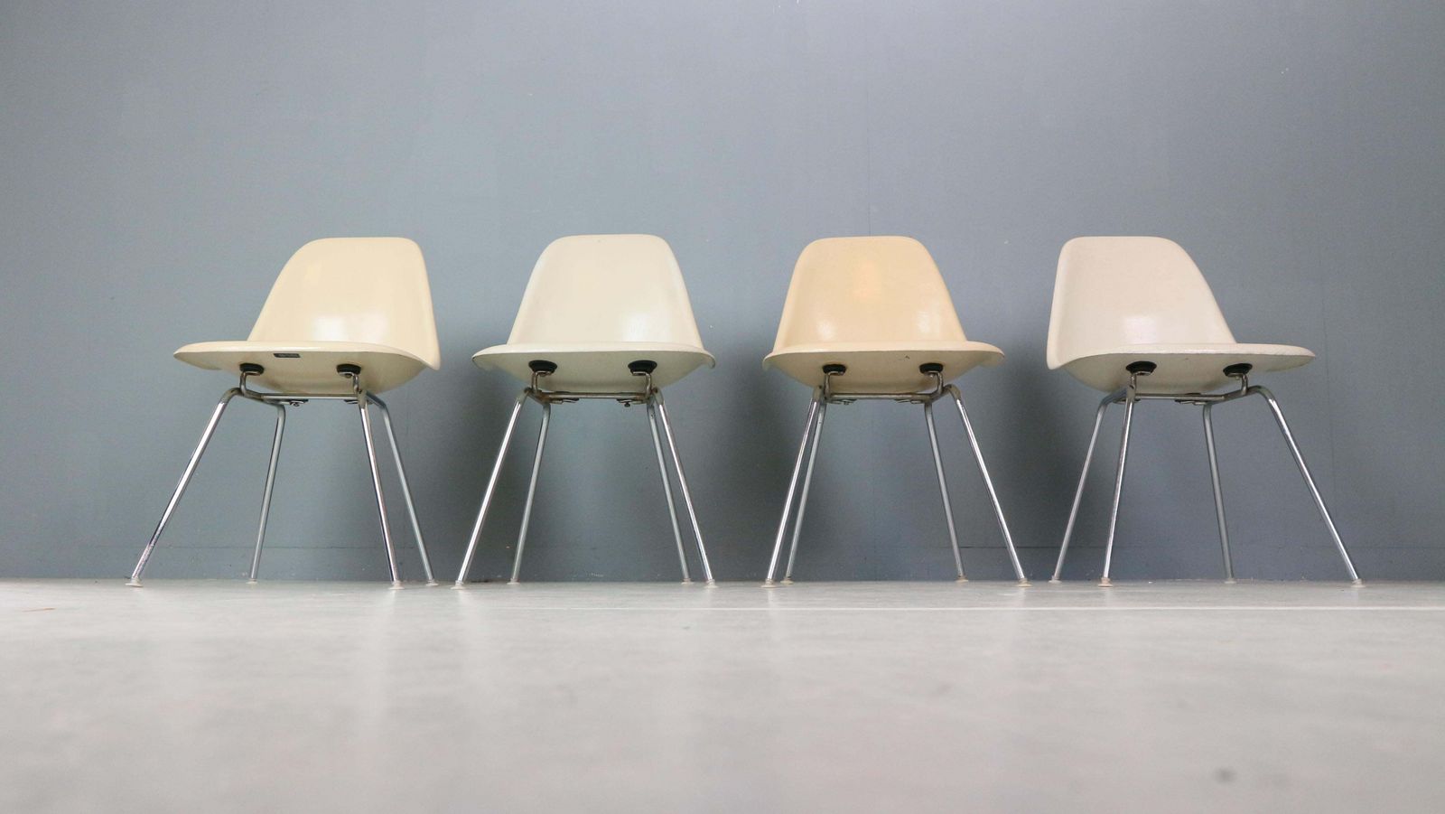 Charles & Ray Eames Set Of 4 Off White "H Base" Chairs For Herman Miller, 1960 photo furniture