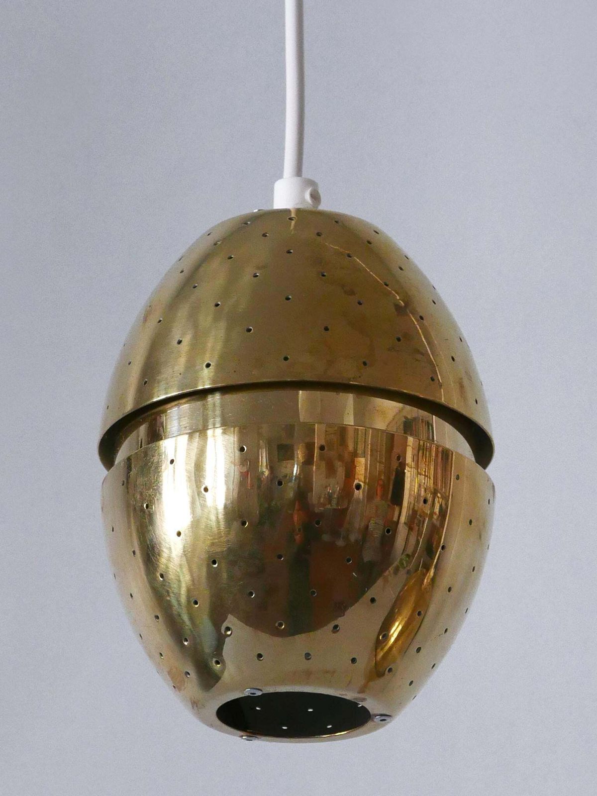photo vintage Set Of Two 'Egg' Pendant Lamps By Hans Agne Jakobsson For Ab Markaryd, Sweden