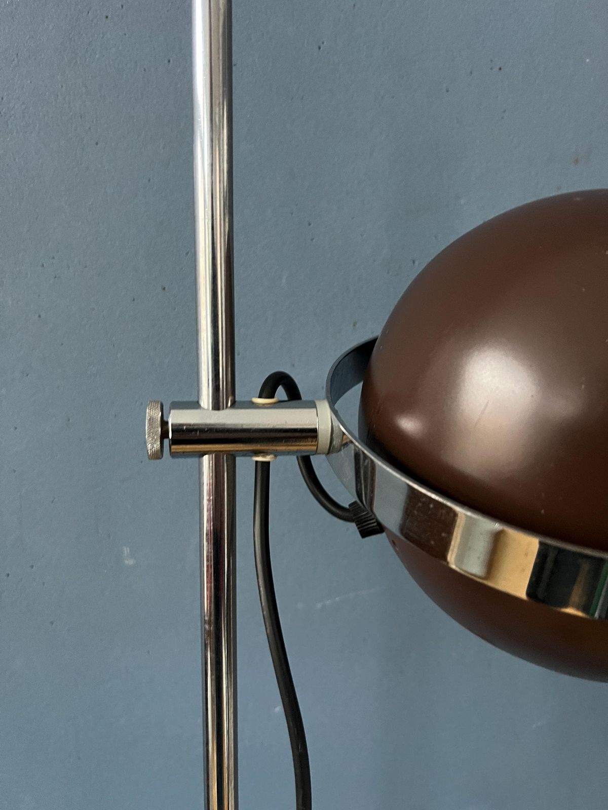 Bruine Mid Century Space Age Eyeball Vloerlamp photo vintage