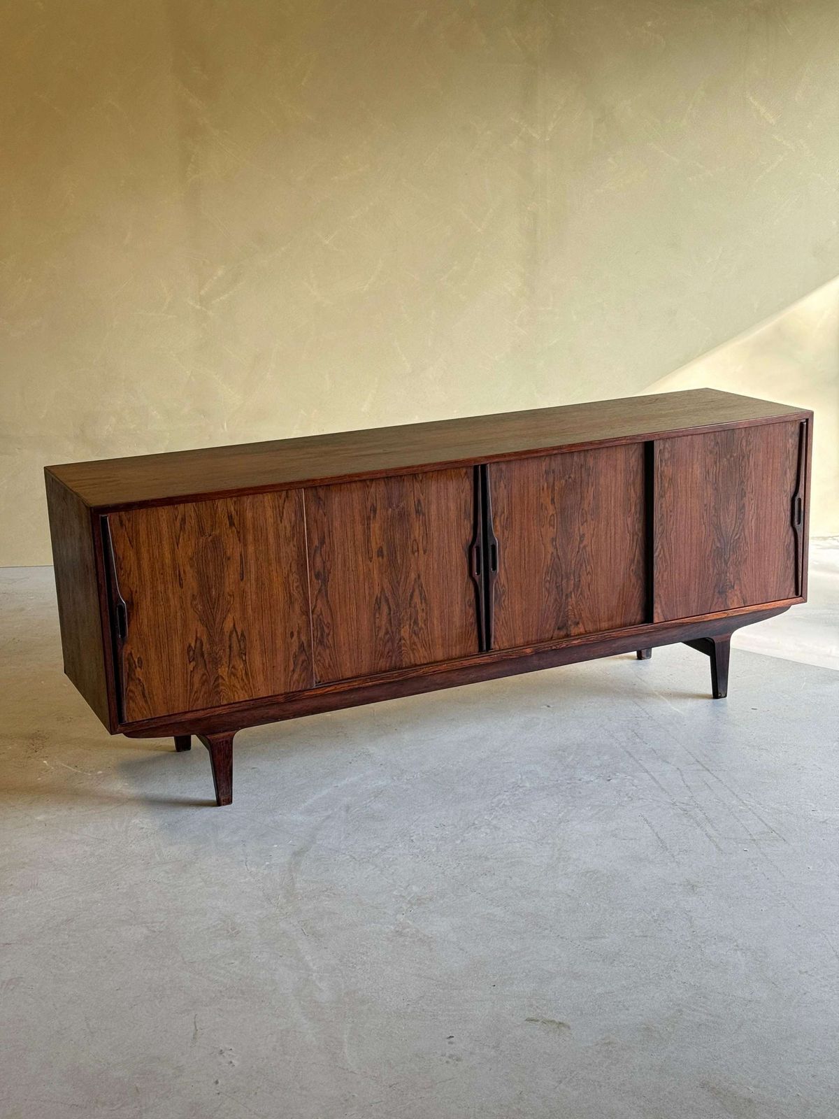 Deens Teakhouten Dressoir photo furniture