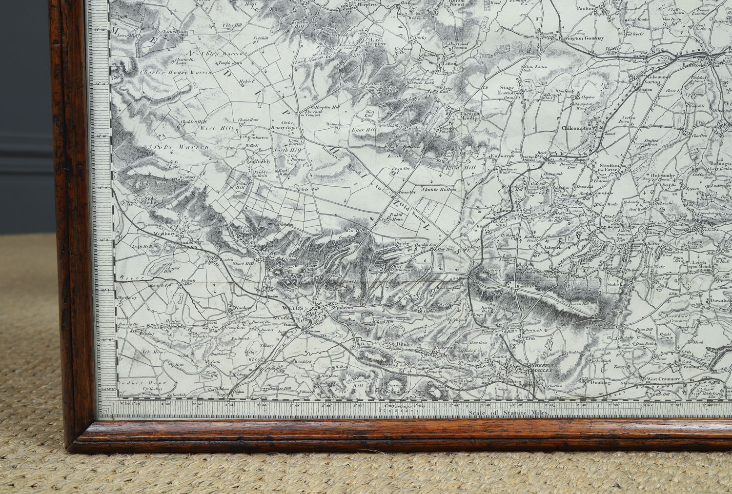 French Victorian Rectangular Walnut Small Occasional / Side / Coffee Somerset Map Table (Circa 1890) photo 525.0