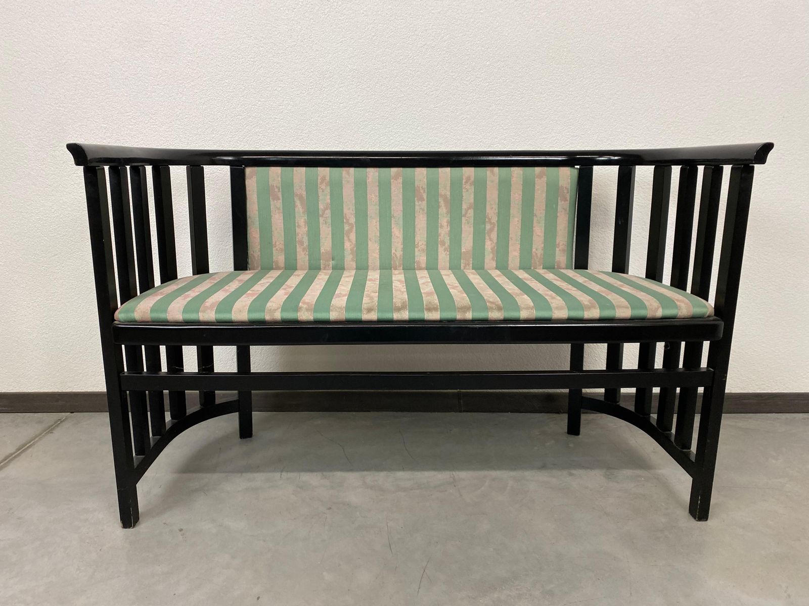 Fledermaus Seating Group By Josef Hoffmann Ex. By Wittmann Wien photo vinterior