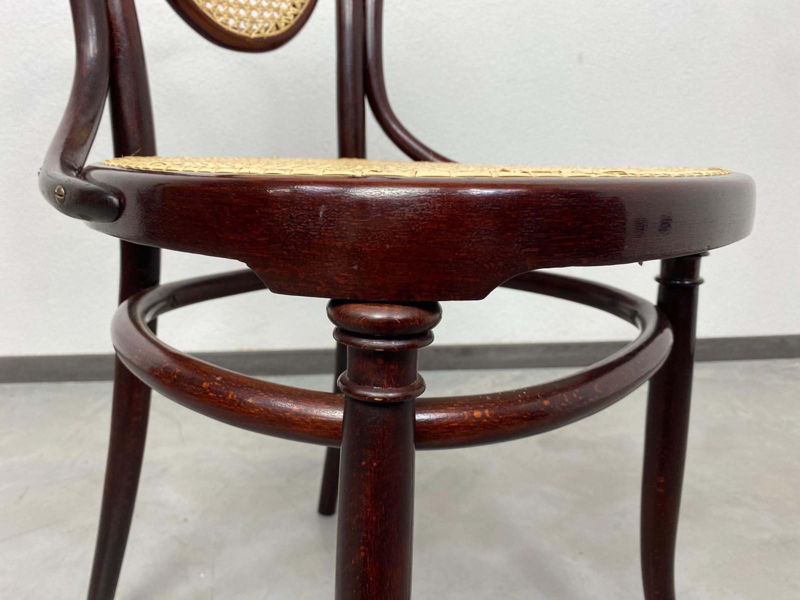 Bentwood Dining Room Chair No.33 By J&J Kohn photo vinterior