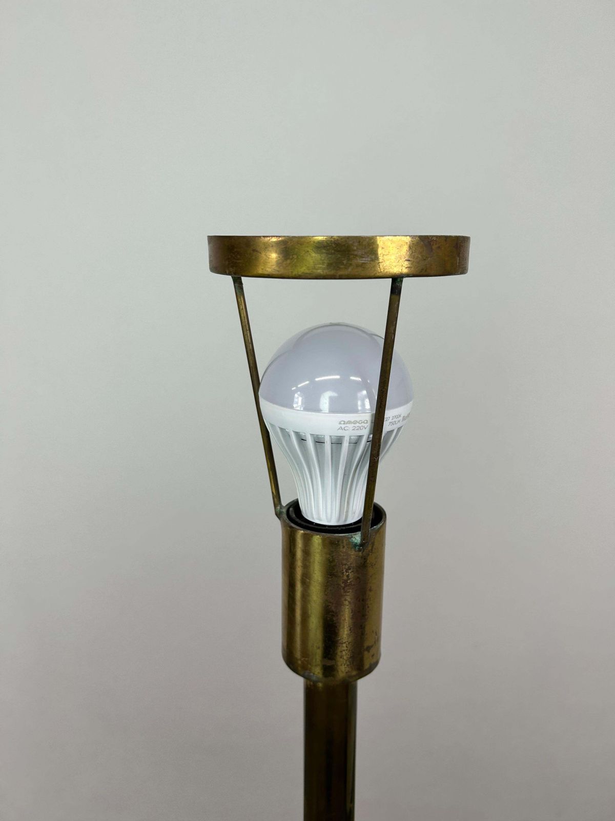 Mid Century Design Brass Floor Lamp By Kari Ruokonen For Lynx Finland photo vintage
