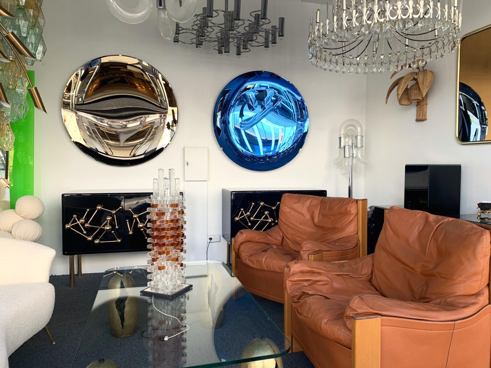 Contemporary Concave Curve Gold Bronze Mirror, Italy photo vinterior
