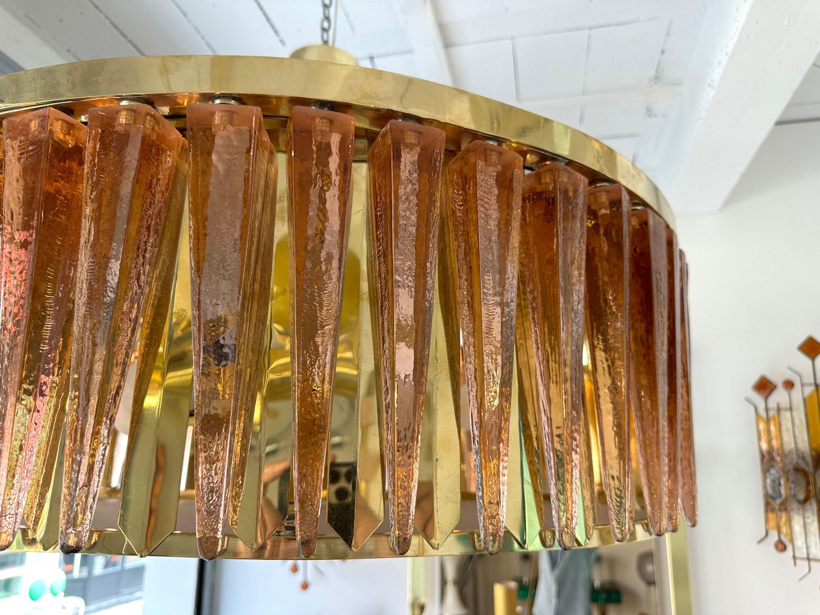 photo furniture Contemporary Stalactite Chandelier Brass And Murano Glass , Italy