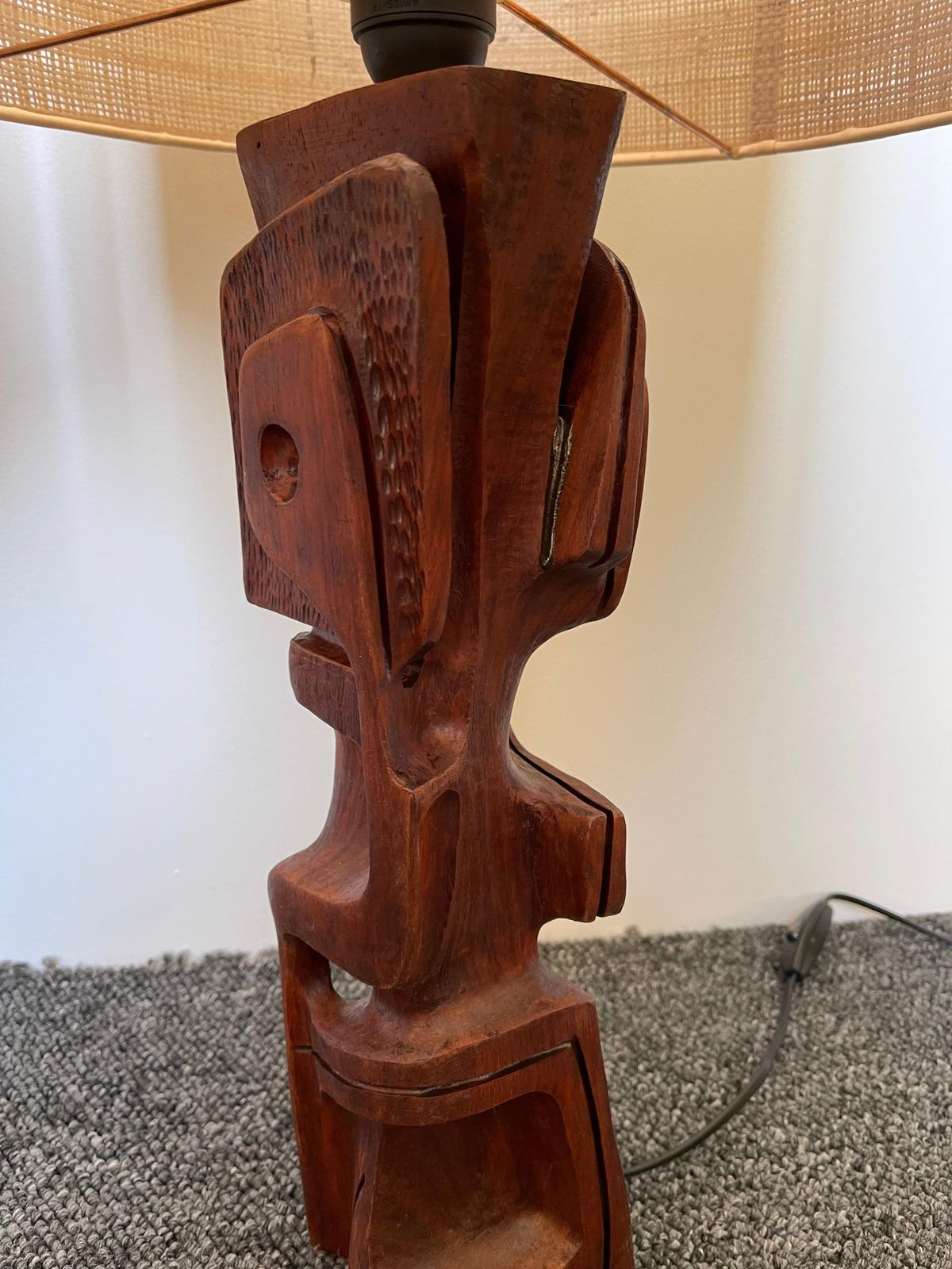 photo vinterior Pair Of Wood Sculpture Lamps By Gianni Pinna. Italy, 1970s