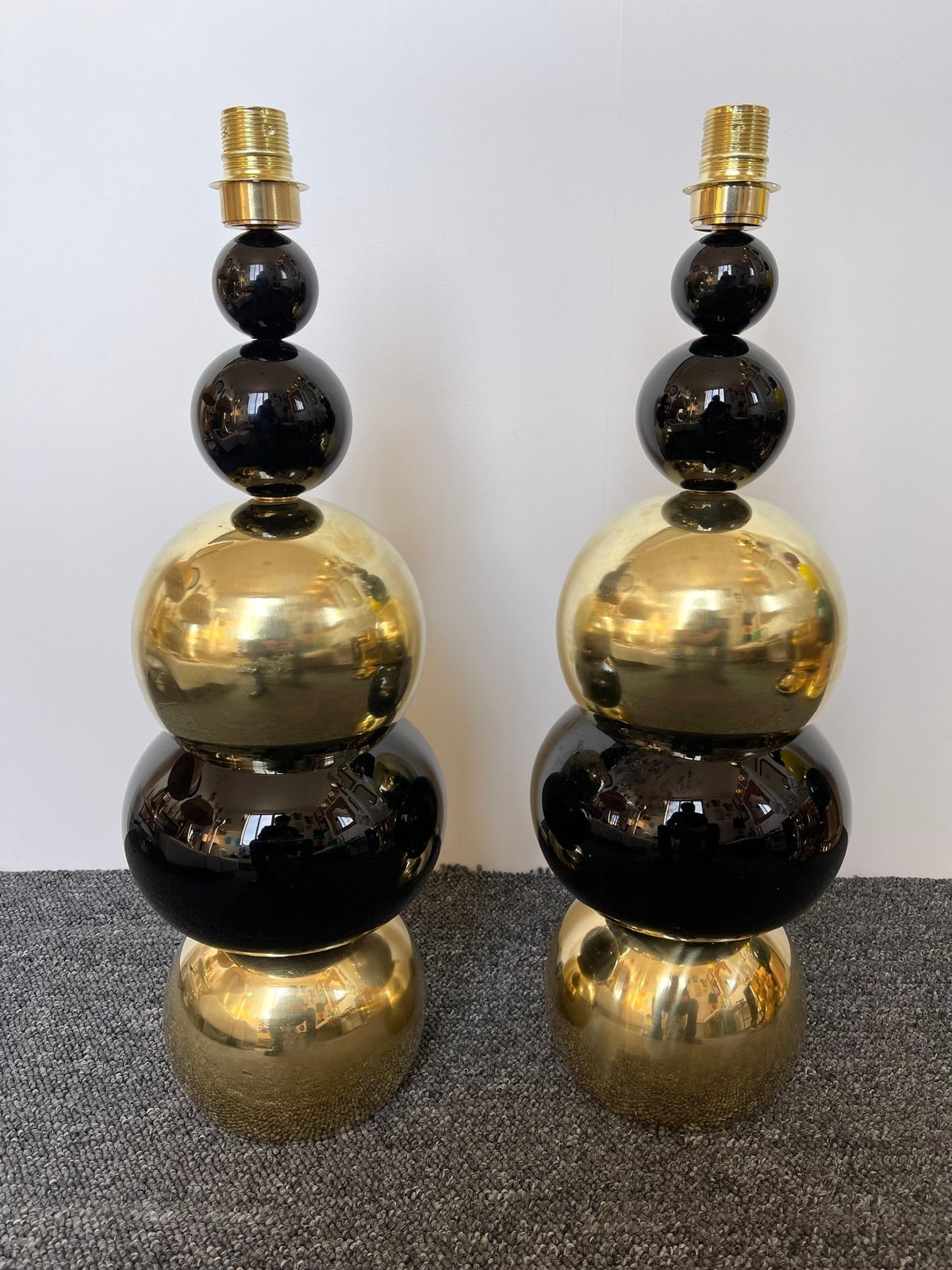 Contemporary Pair Of Brass Murano Glass Atomo Lamps, Italy photo for sale