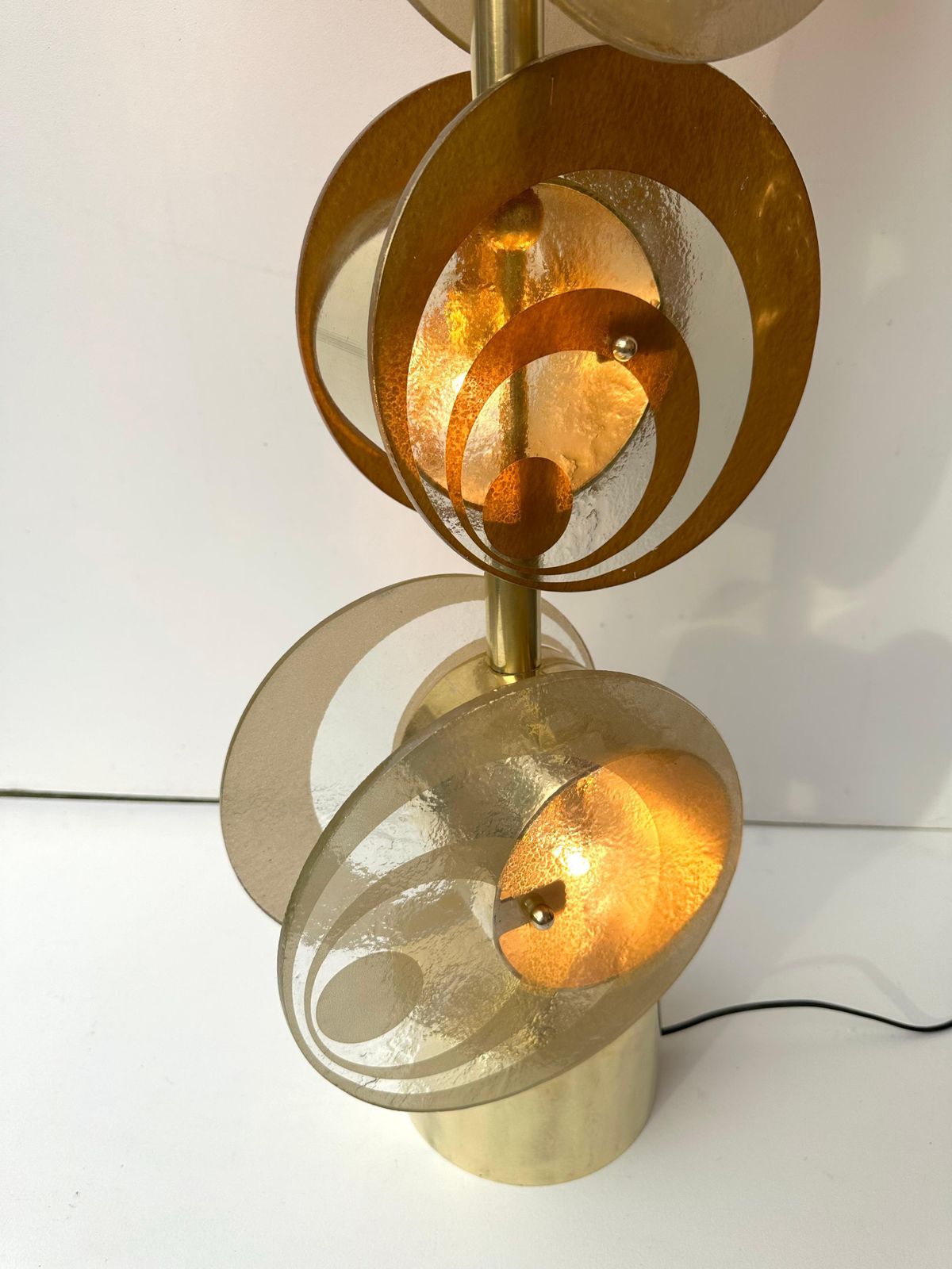 Contemporary Pair Of Brass And Murano Glass Spiral Disc Lamps, Italy photo vintage