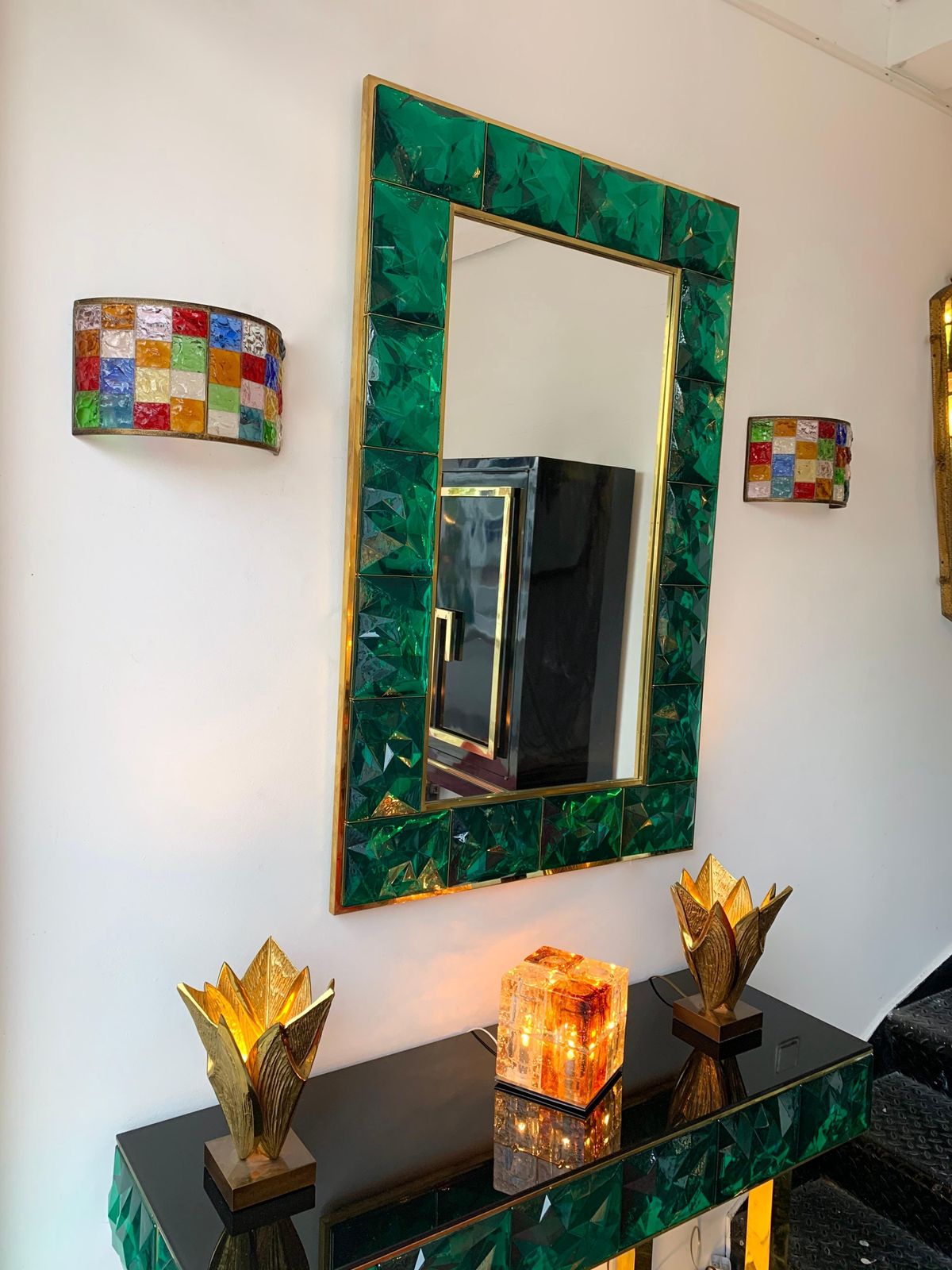 photo vinterior Pair Of Glass And Gilt Iron Checkerboard Sconces By Longobard, Italy, 1970s