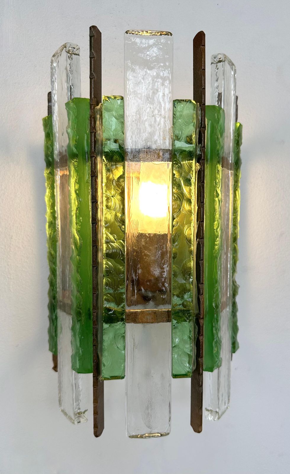 photo vinterior Pair Of Hammered Glass Wrought Iron Sconces By Longobard, Italy, 1970s