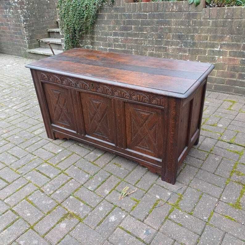 Huge Classic Antique Vintage Old English Oak Mid 19th Century Oak Trunk Or Coffer Free Hand Delivery