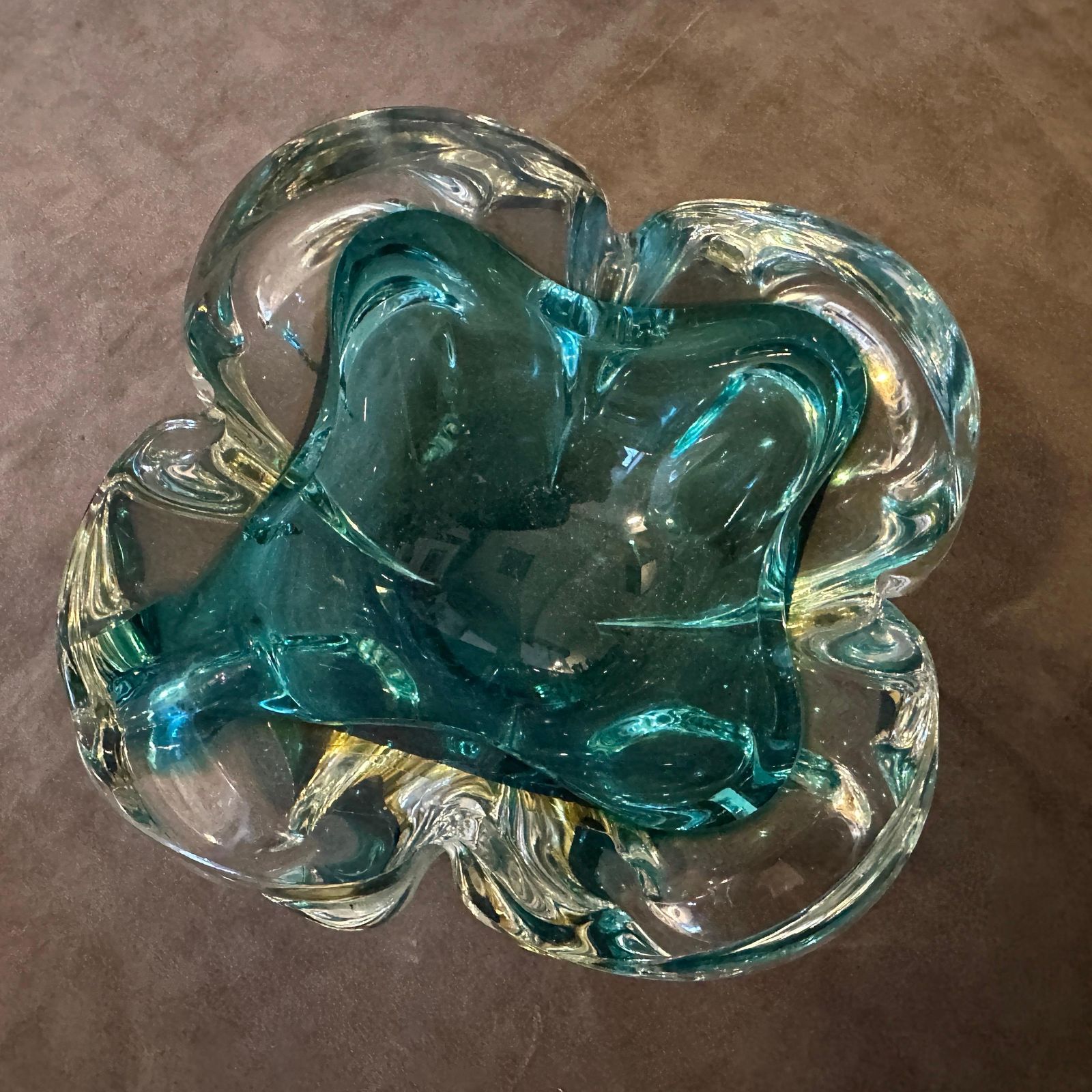 1960s Seguso Style Modern Heavy Green And Yellow Murano Glass Big Ashtray photo vinterior