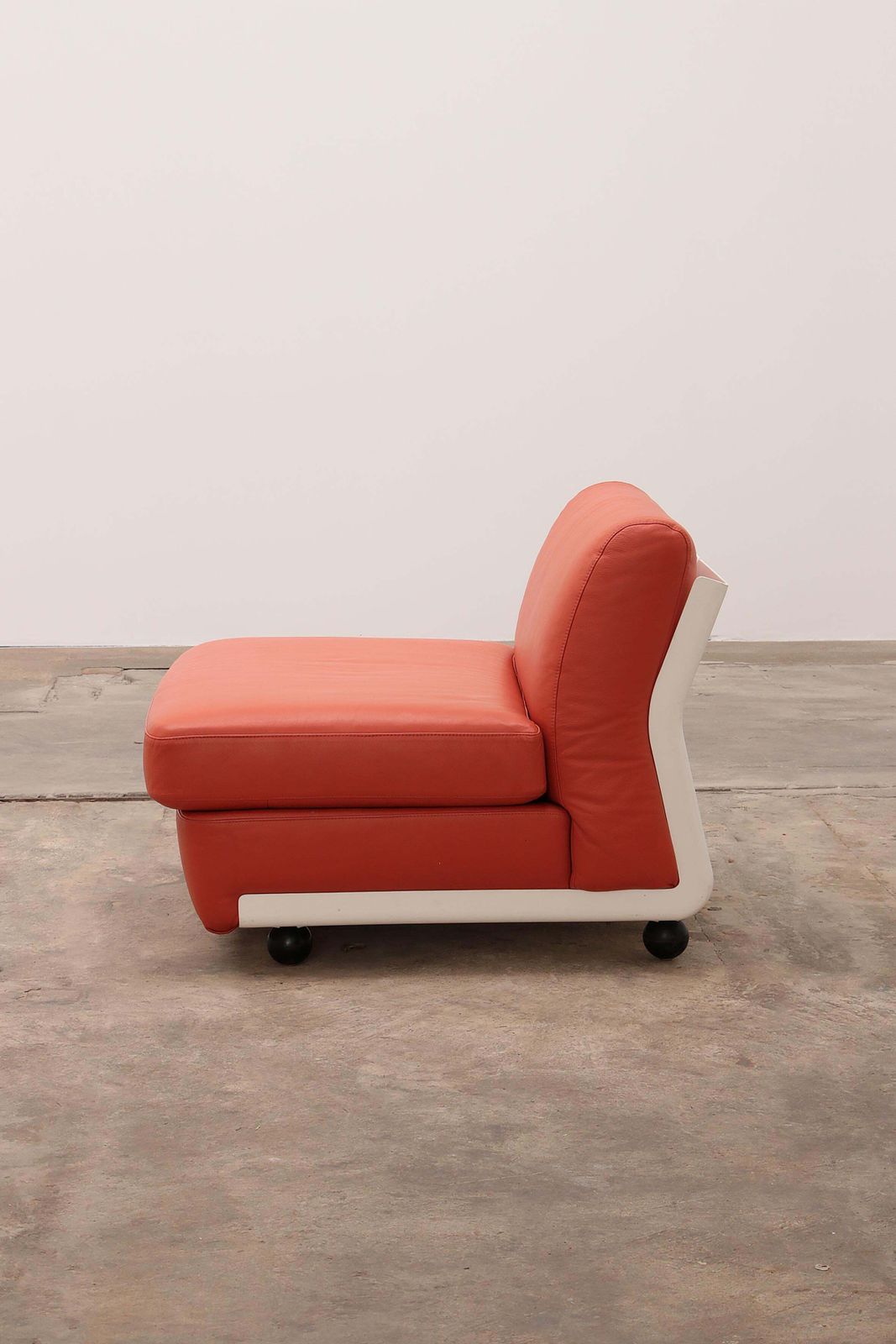 photo for sale Amanta Modular Sofa In Orange Leather For C&B Italy, From Mario Bellini 1960s