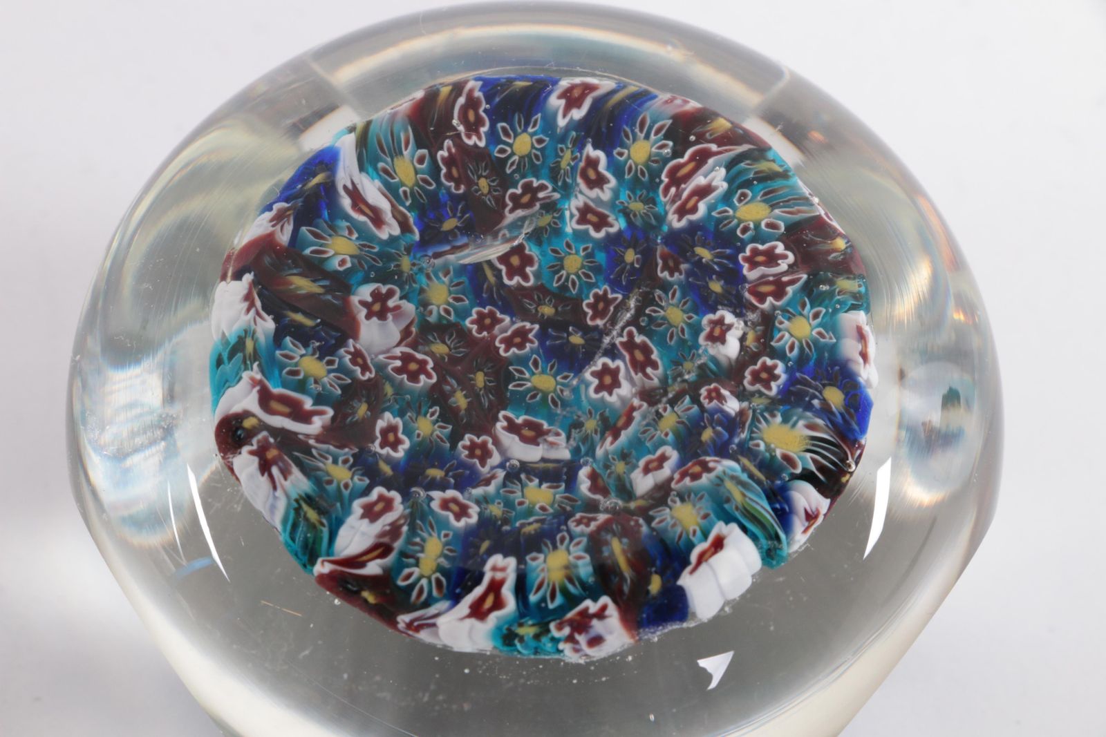 Mille Fleur Murano Paper Weight With Beautiful Flowers photo 128.0
