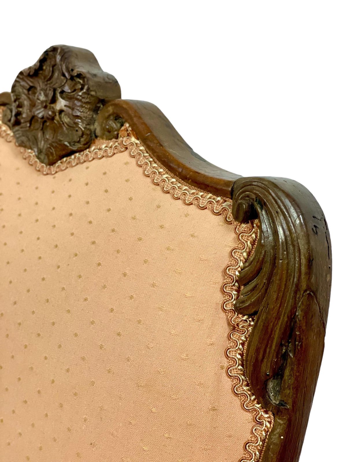 4368.0 1720s French Regence Pair Of Beech Slipper Chairs photo