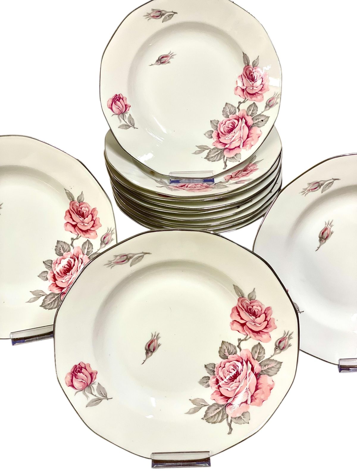 20th Century Limoges Porcelain Set Of 12 Dinner Plates With Roses Motif photo 1786.0