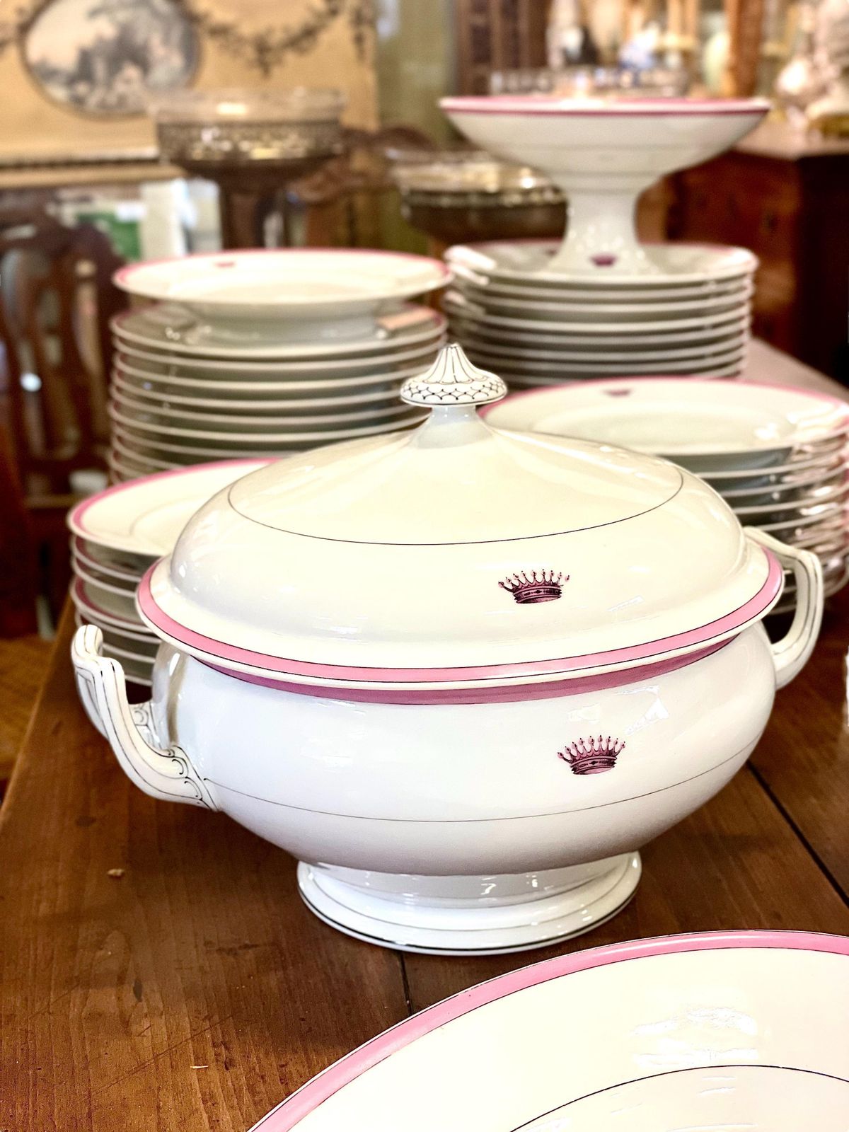 19th Century Porcelain Dinner Service From The Maison Charles Pillivuyt Et Cie photo buy