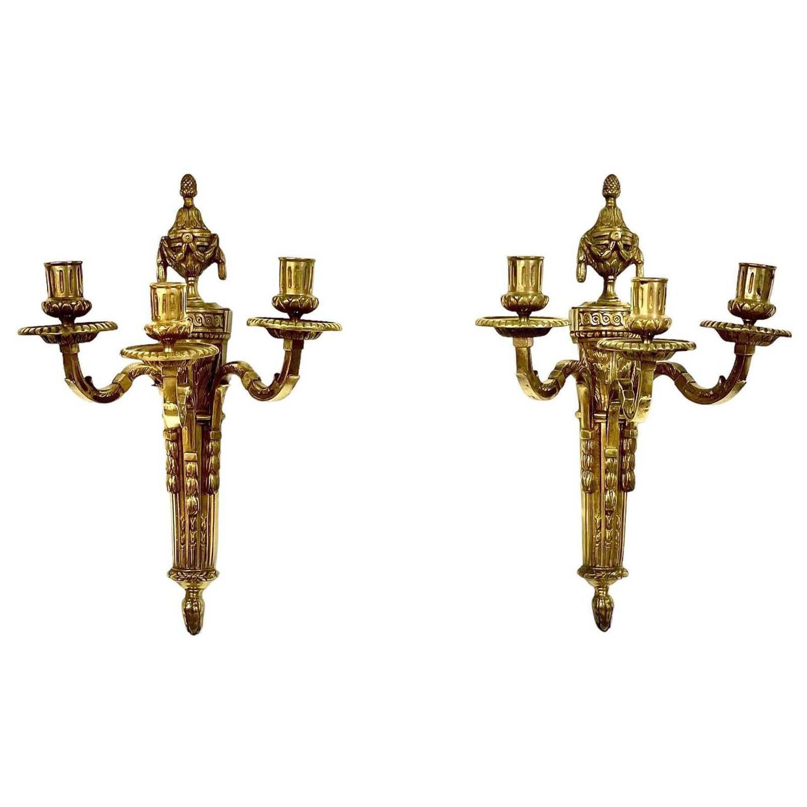19th Century Pair Of French Neoclassical Gilt Bronze Wall Sconces