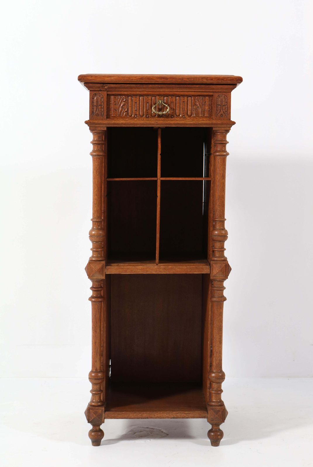 Oak French Henri II Cabinet, Late 19th Century photo vinterior