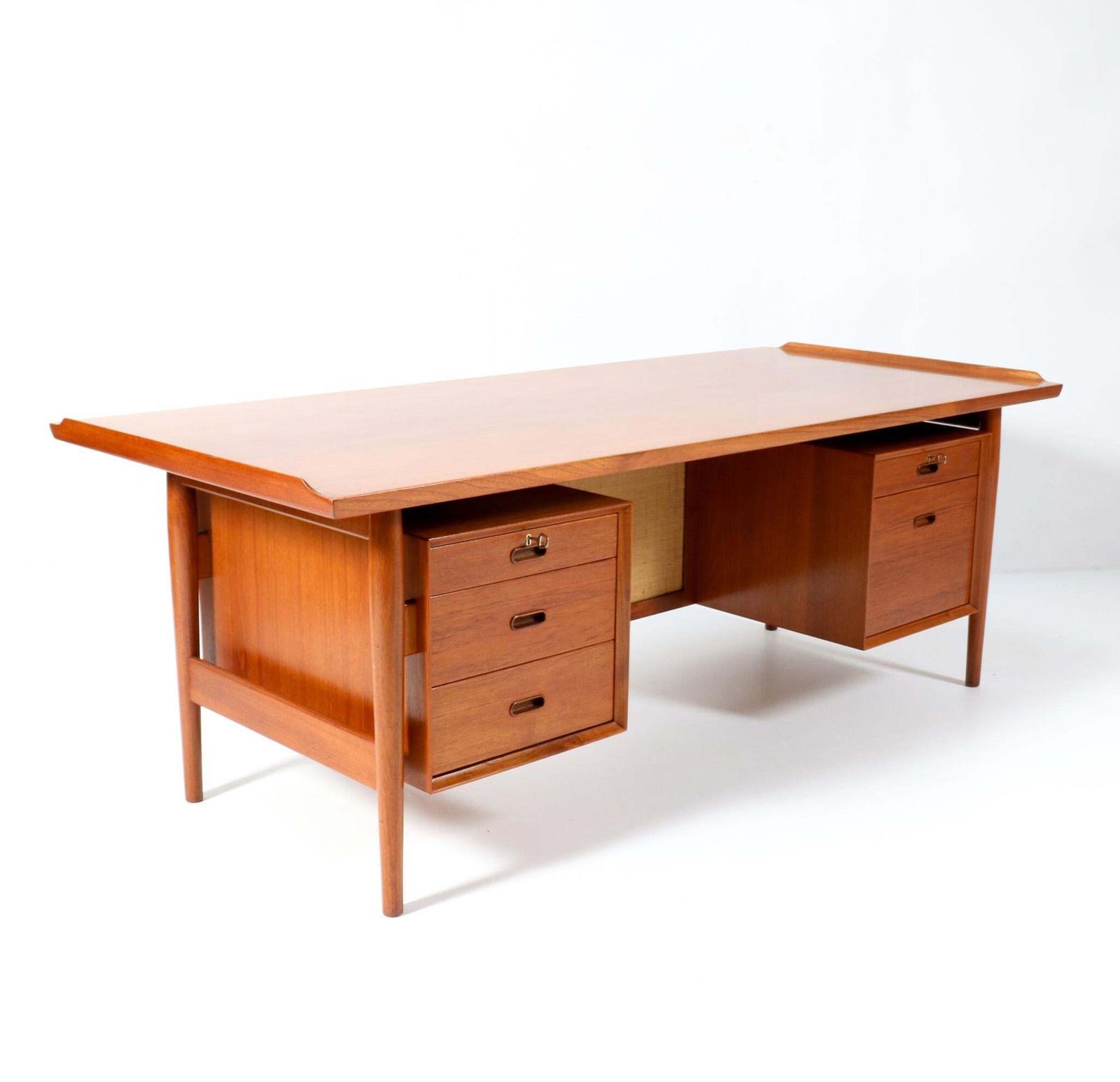 photo for sale Mid Century Modern Executive Desk 207 By Arne Vodder For Sibast, 1960s