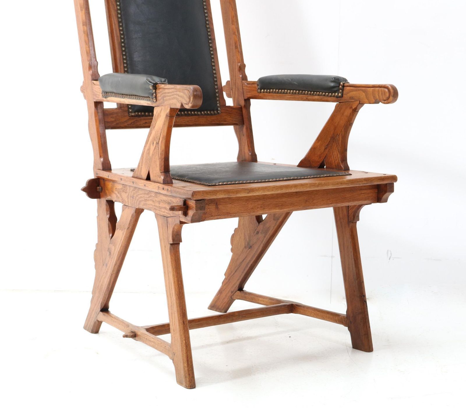 photo furniture Oak Arts & Crafts Art Nouveau High Back Armchair By H.P. Berlage, 1900s