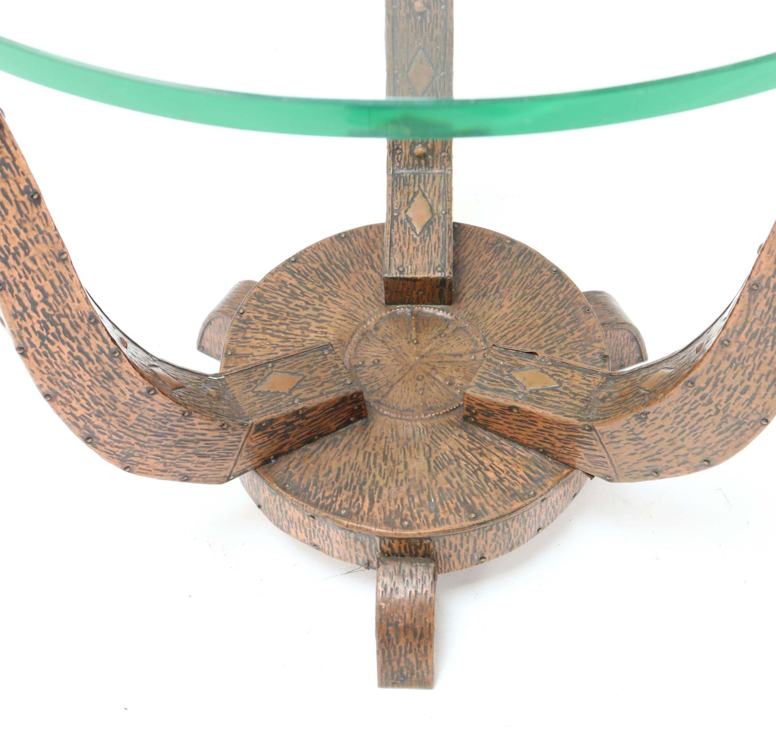 Patinated And Hammered Copper French Art Deco Gueridon Table, 1930s photo vinterior