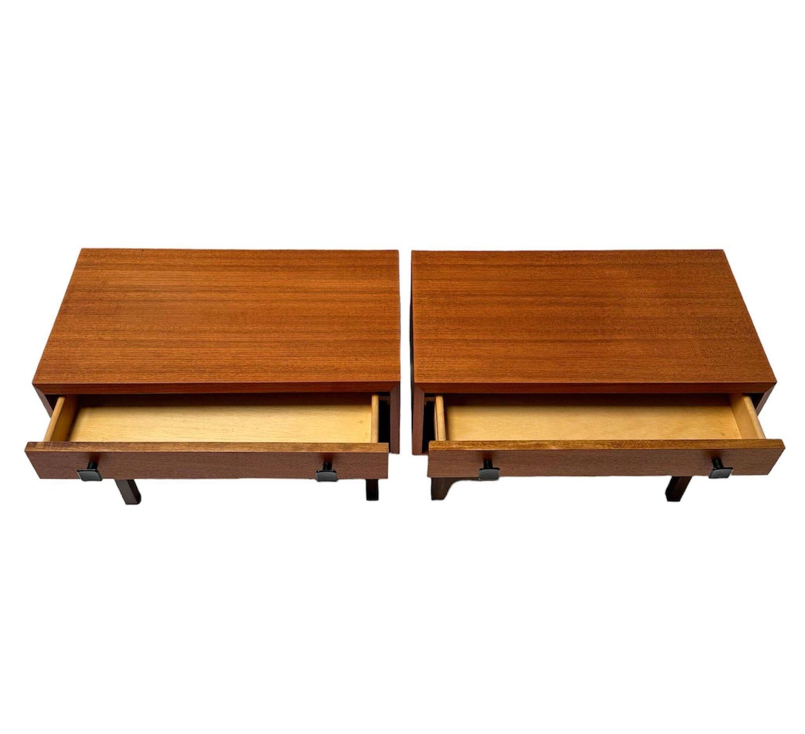 Pair Of Mid Century Modern Nightstands Or Bedside Tables, 1970s photo vinterior