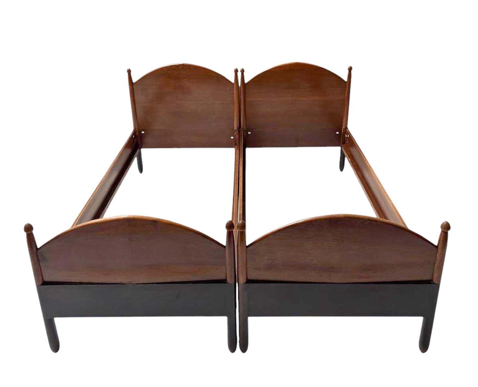 Willem Penaat Art Deco Amsterdamse School Twin Beds For Metz & Co., 1920s photo Furniture
