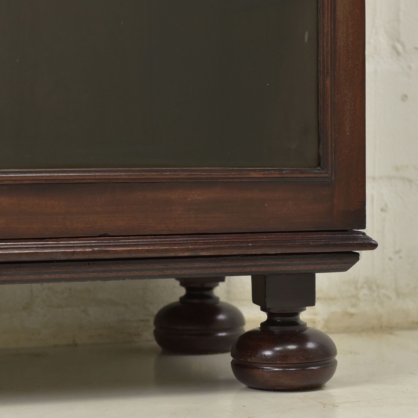 Antique! Small Display Cabinet Restored Mahogany England Circa 1900 photo vintage