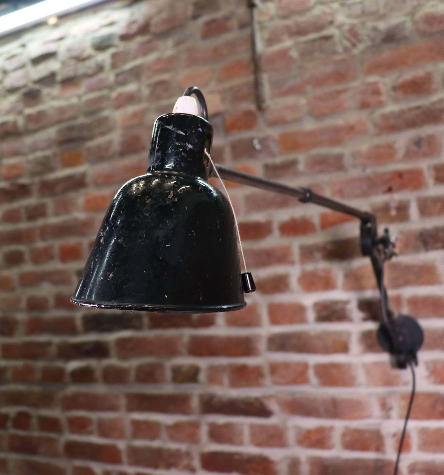 Vintage Industrial Adjustable Articulated Telescopic Task Lamp photo vinterior