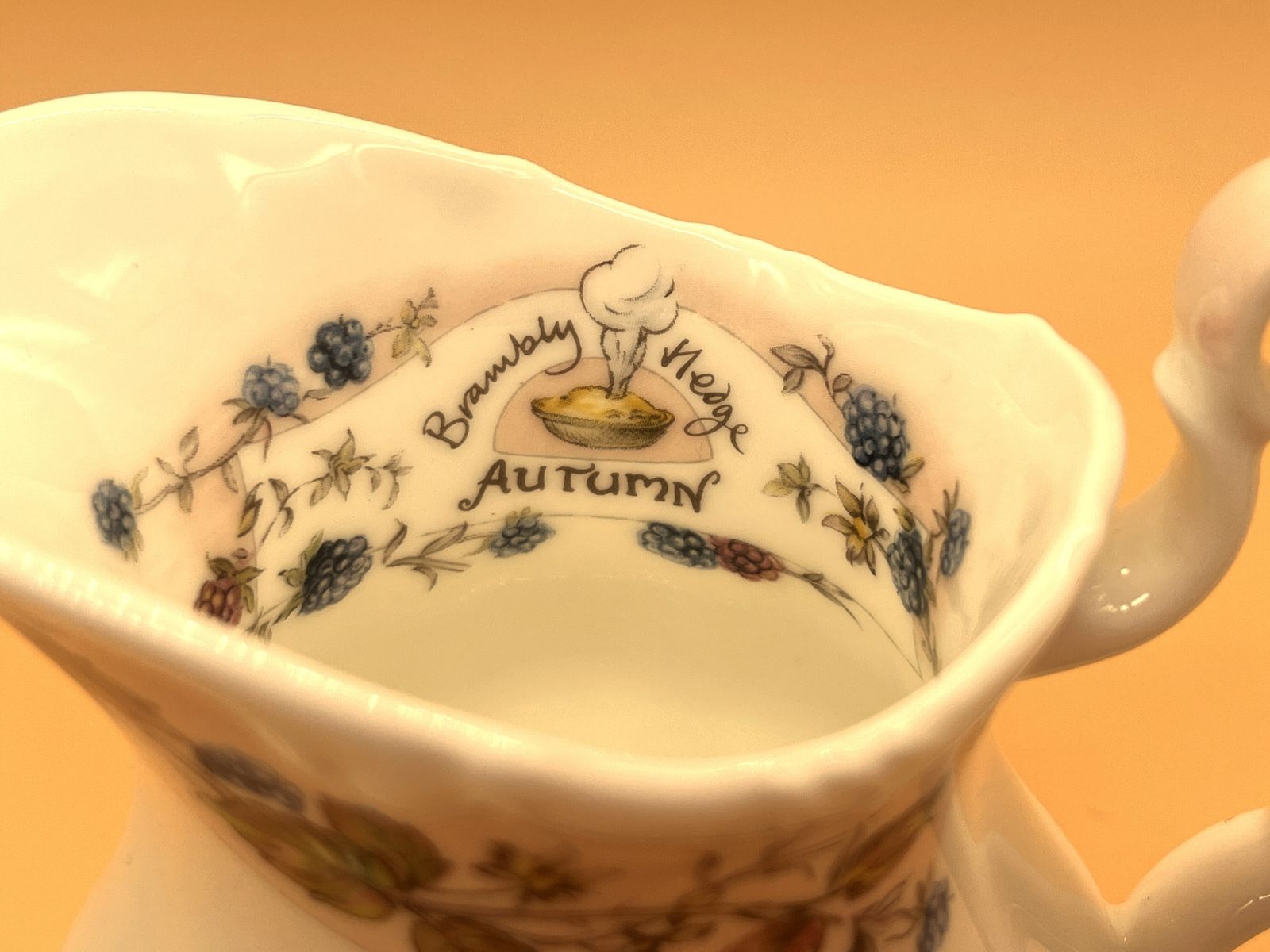Royal Doulton Jill Barklem Brambly Hedge Autumn Bowl & Pitcher. C1991. photo Home Decor