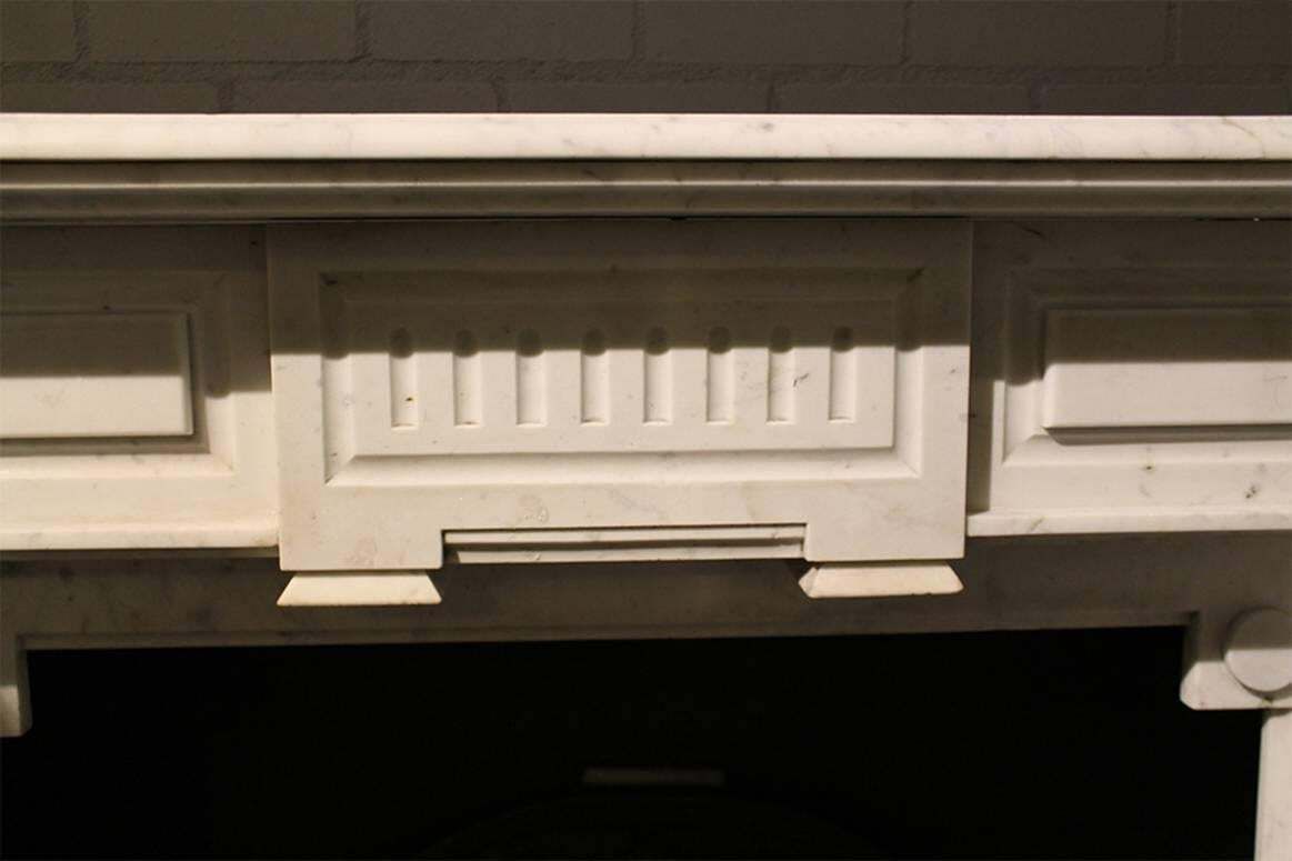 White Marble Fireplace Mantel, 19th Century photo vinterior