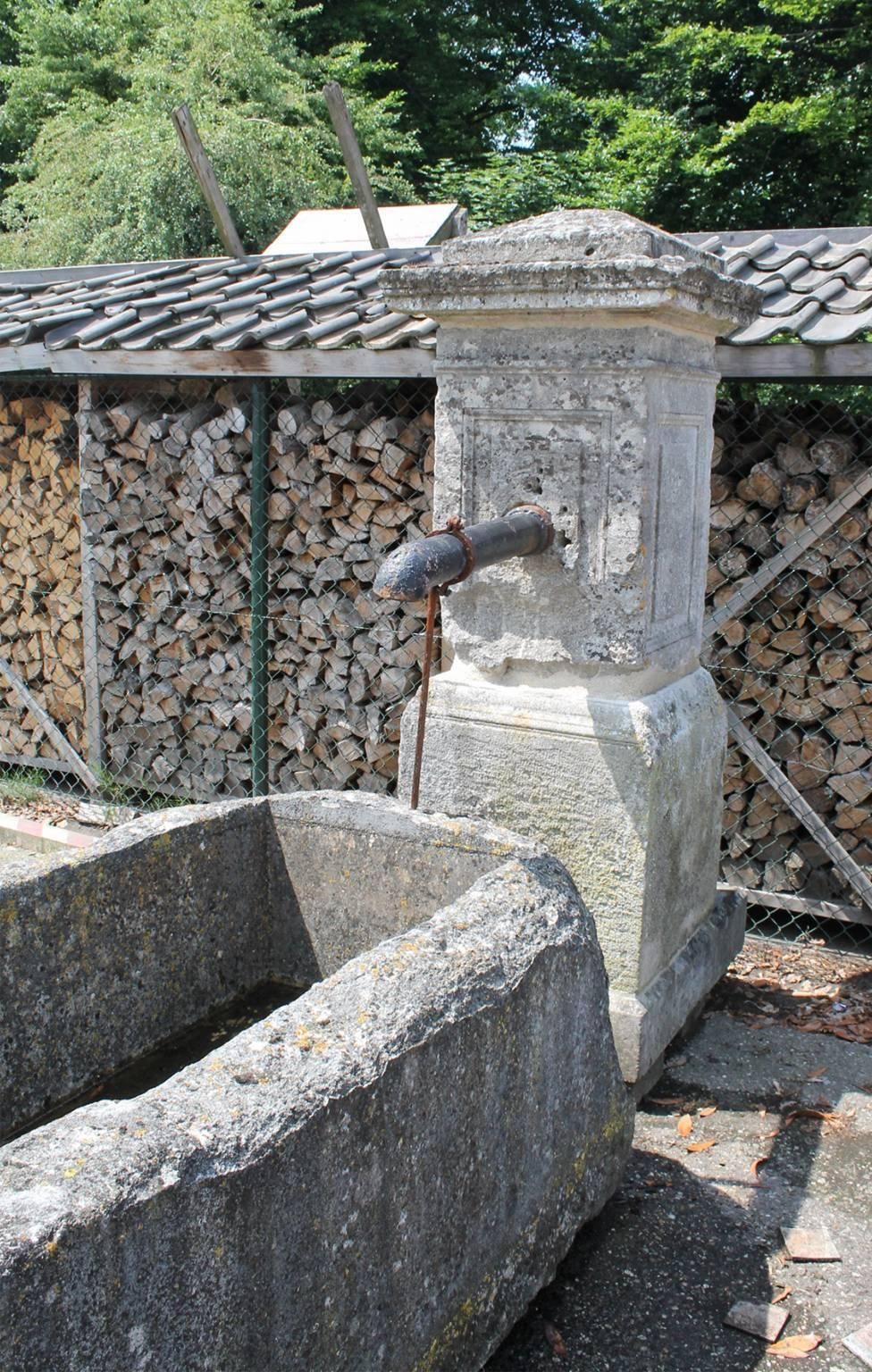 photo furniture Village Water Pump In Antique Limestone From France, 18th Century