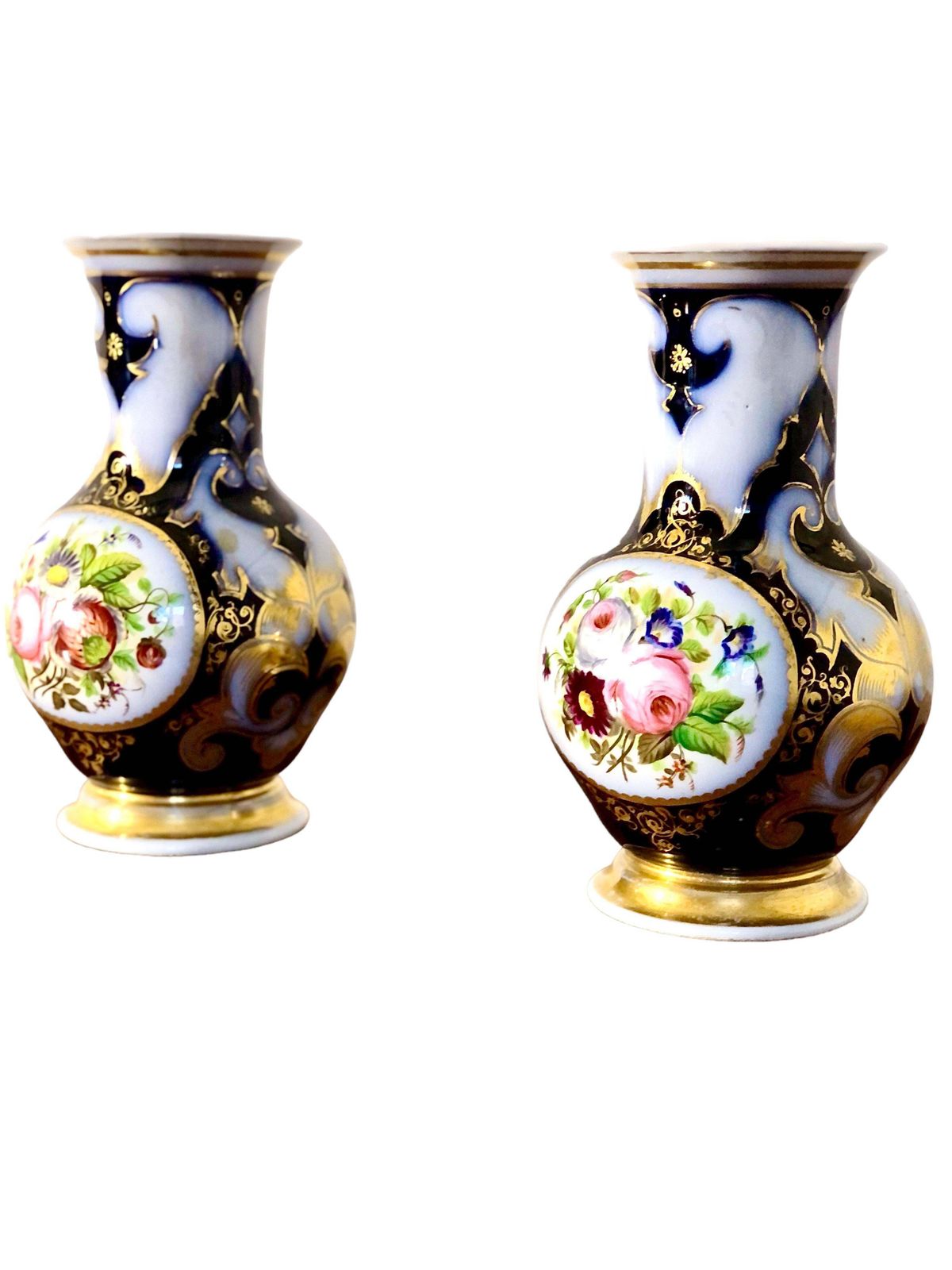 19th Century Paris Porcelain Pair Of Vases photo furniture