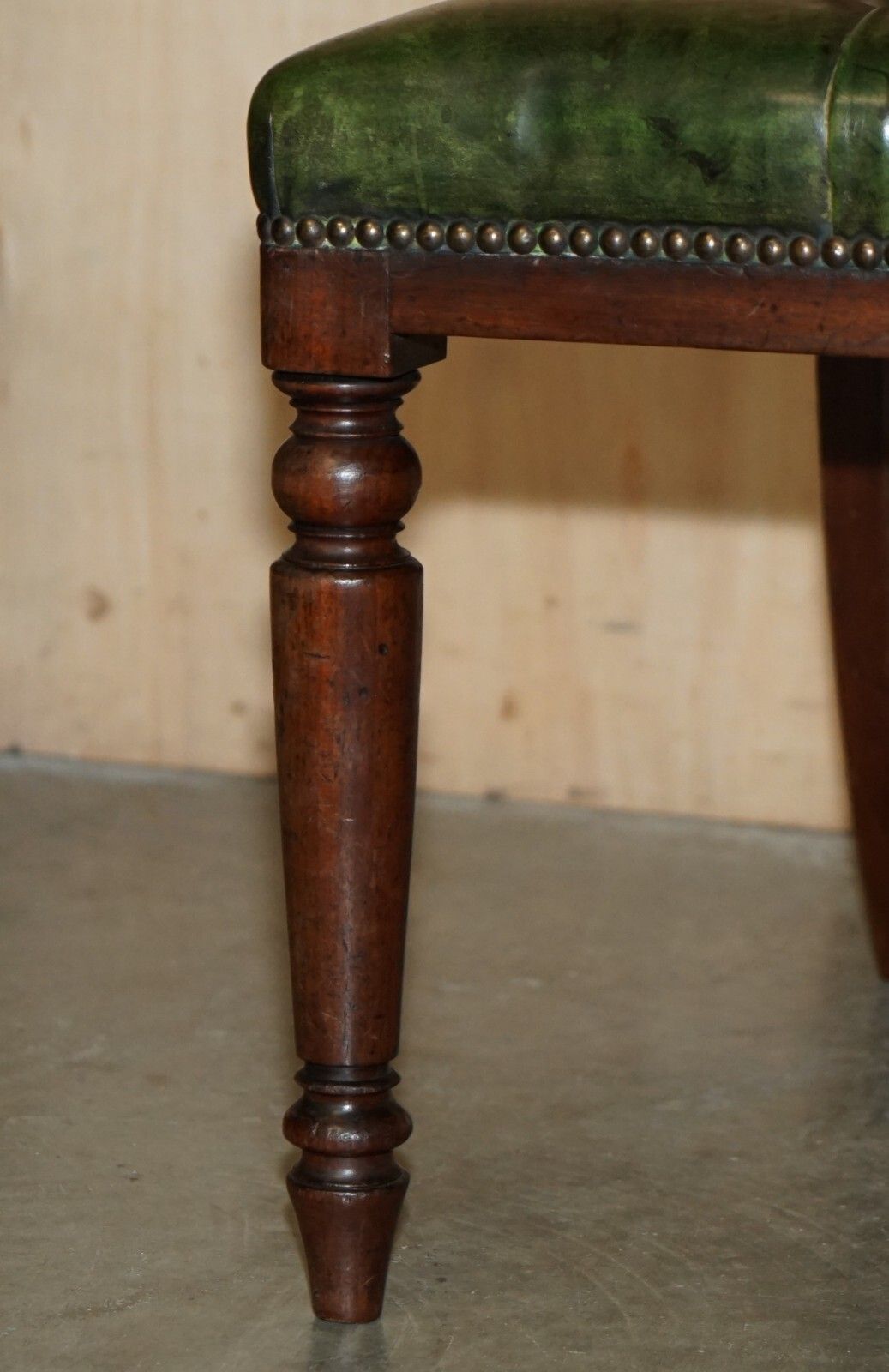 photo furniture Four Fine Antique Victorian Green Leather Mahogany Chesterfield Dining Chairs 4
