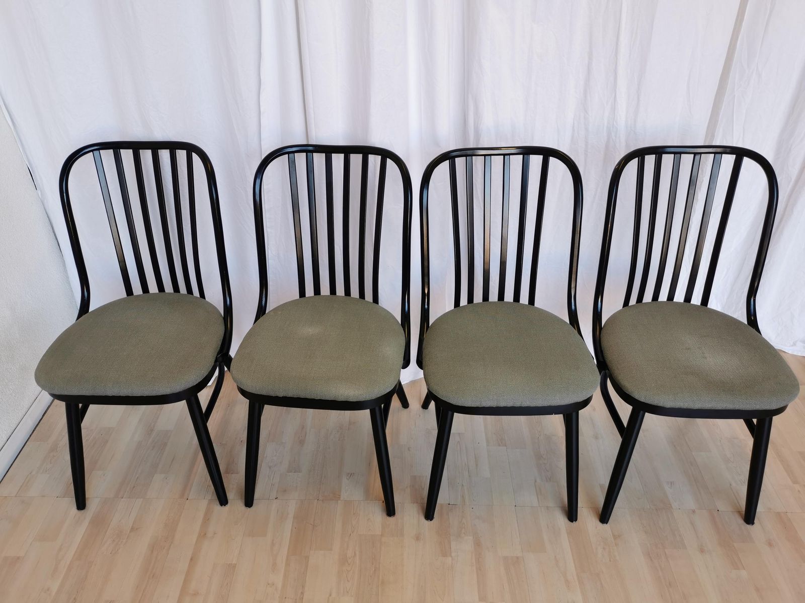 1 Of 4 Vintage Wooden Dine Chairs / 1980s Yugoslavia / Made In Ligna Style / Black Bentwood Mid Century Dining Chairs Gray Fabric Seat photo Furniture