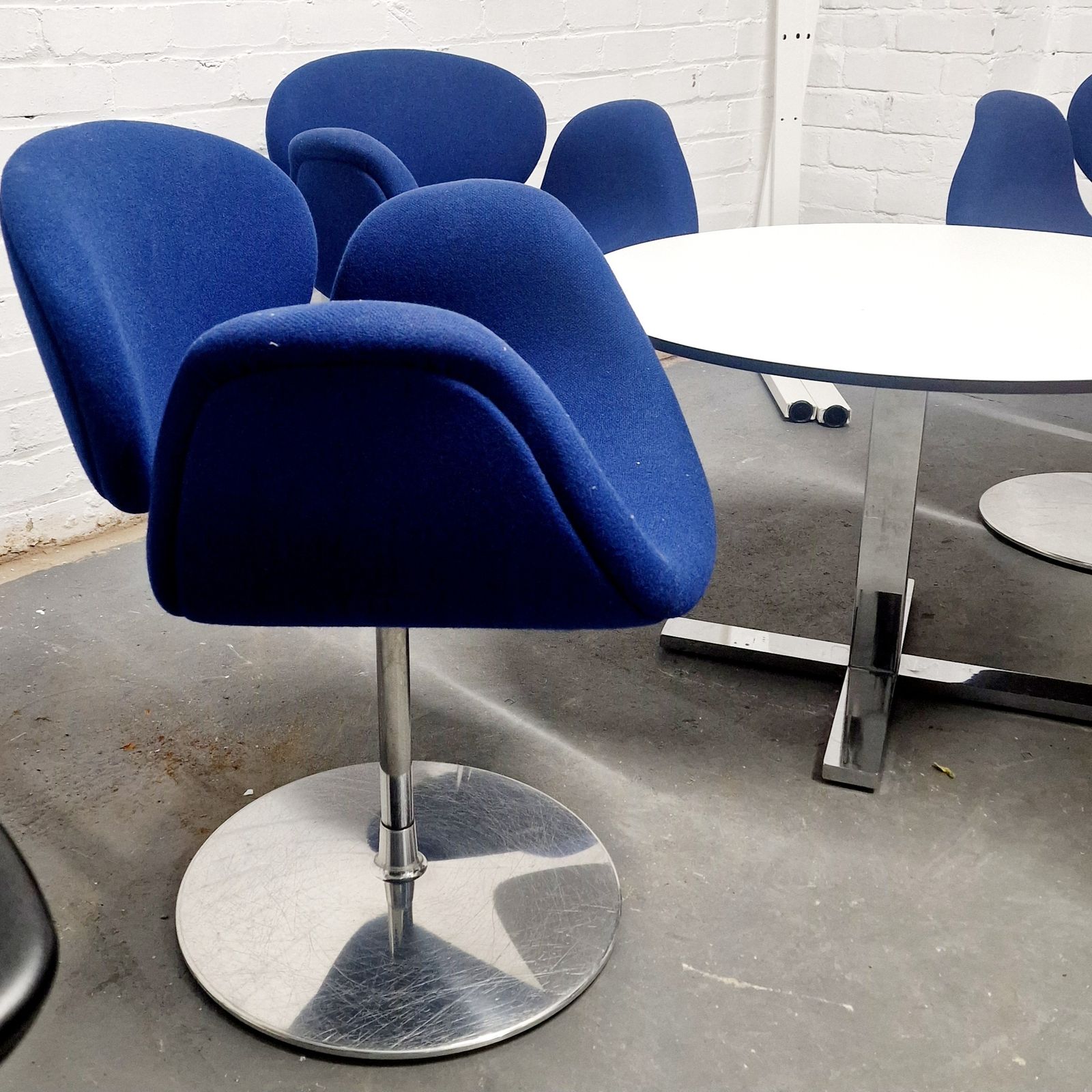 photo furniture Retro Set Of 4 Artifort Little Tulip Chairs By Pierre Paulin Hard To Find!