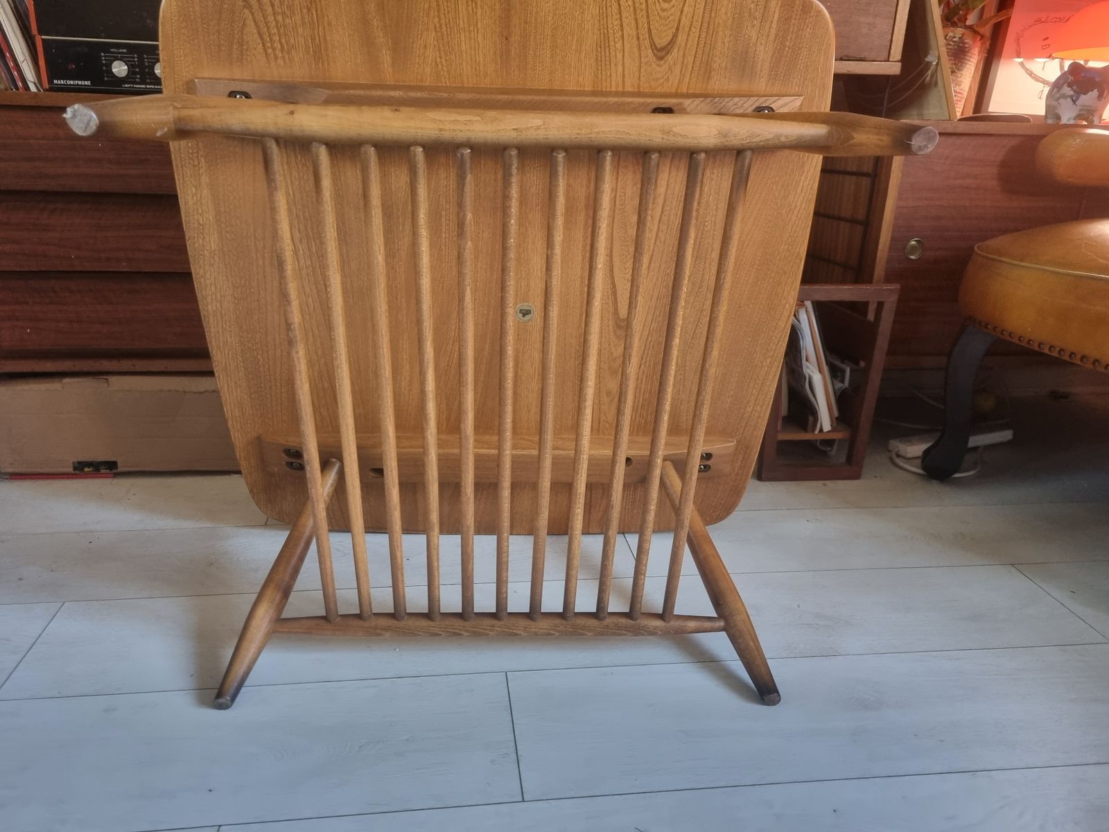 Ercol 767 Coffee/ Supper Table photo 425.0