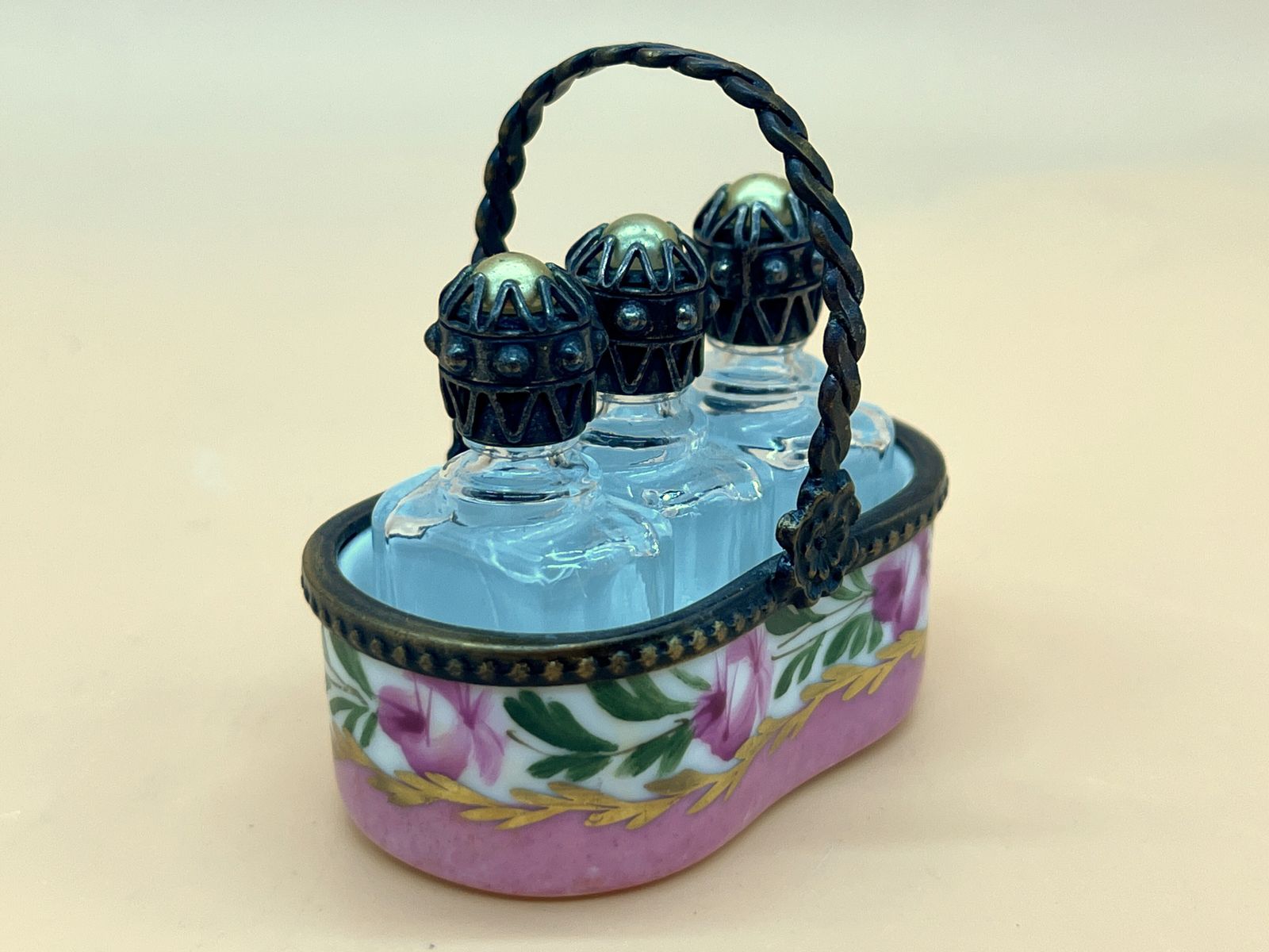 Peint Main Limoges Porcelain Floral Basket With 3 Internal Glass Perfume Bottles.