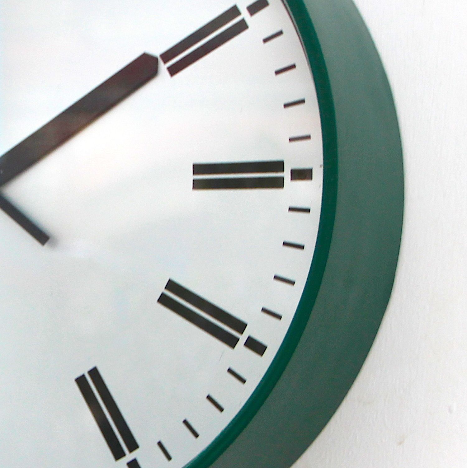 1980s British Office/Commercial Industrial Wall Clock. Fully Guaranteed photo 205.0